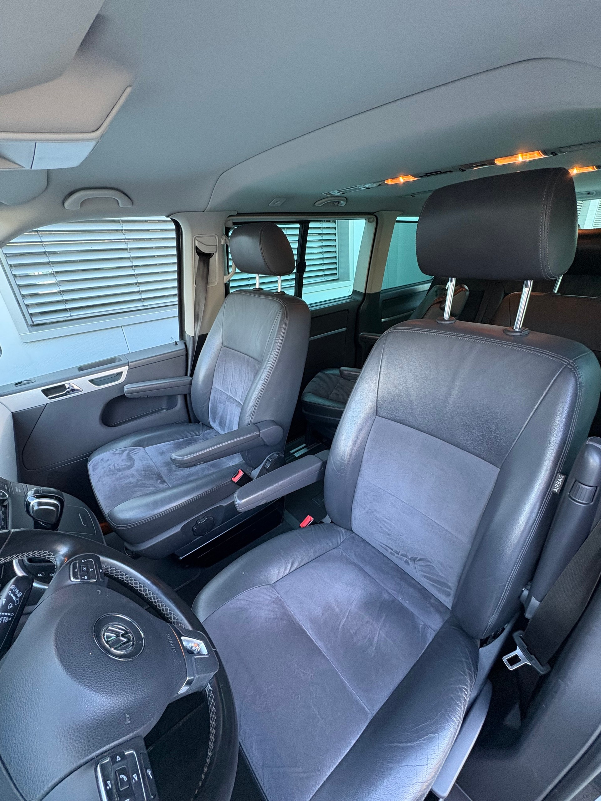 VW T5 Multivan 2.0 Bi-TDI 4Mot. DSG-image-8