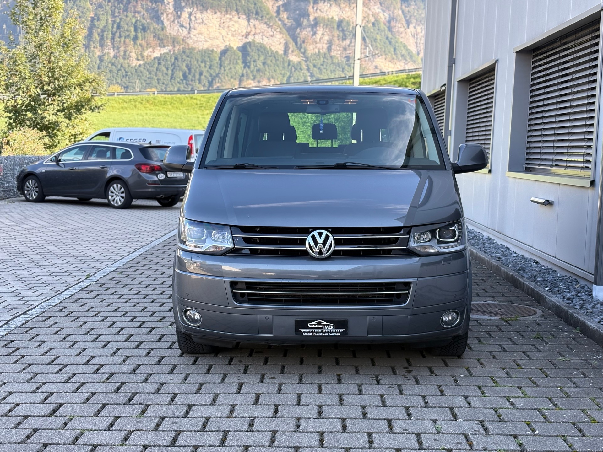 VW T5 Multivan 2.0 Bi-TDI 4Mot. DSG-image-2