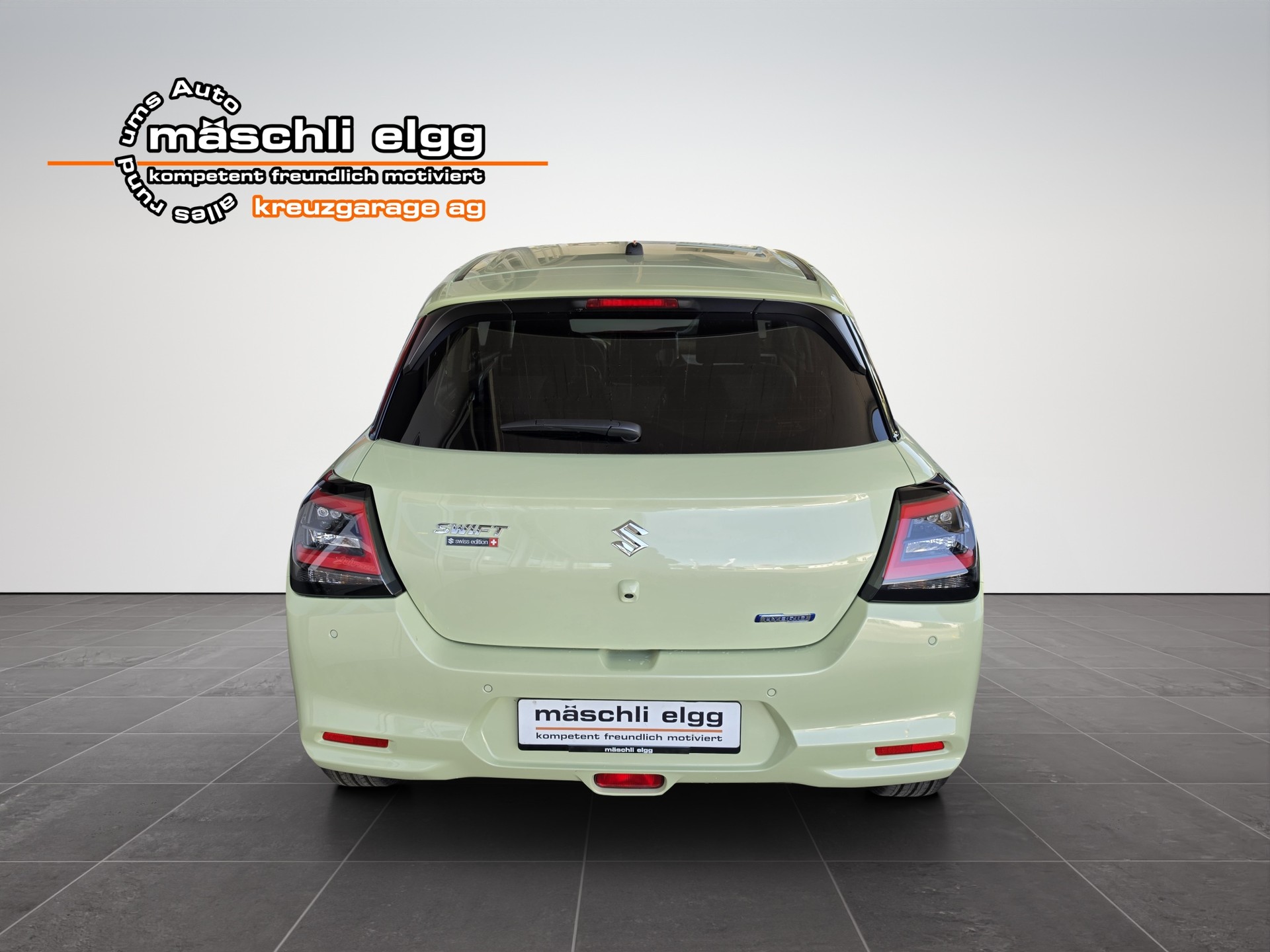 SUZUKI Swift 1.2 Sakura Top Hybrid 4x4-image-2