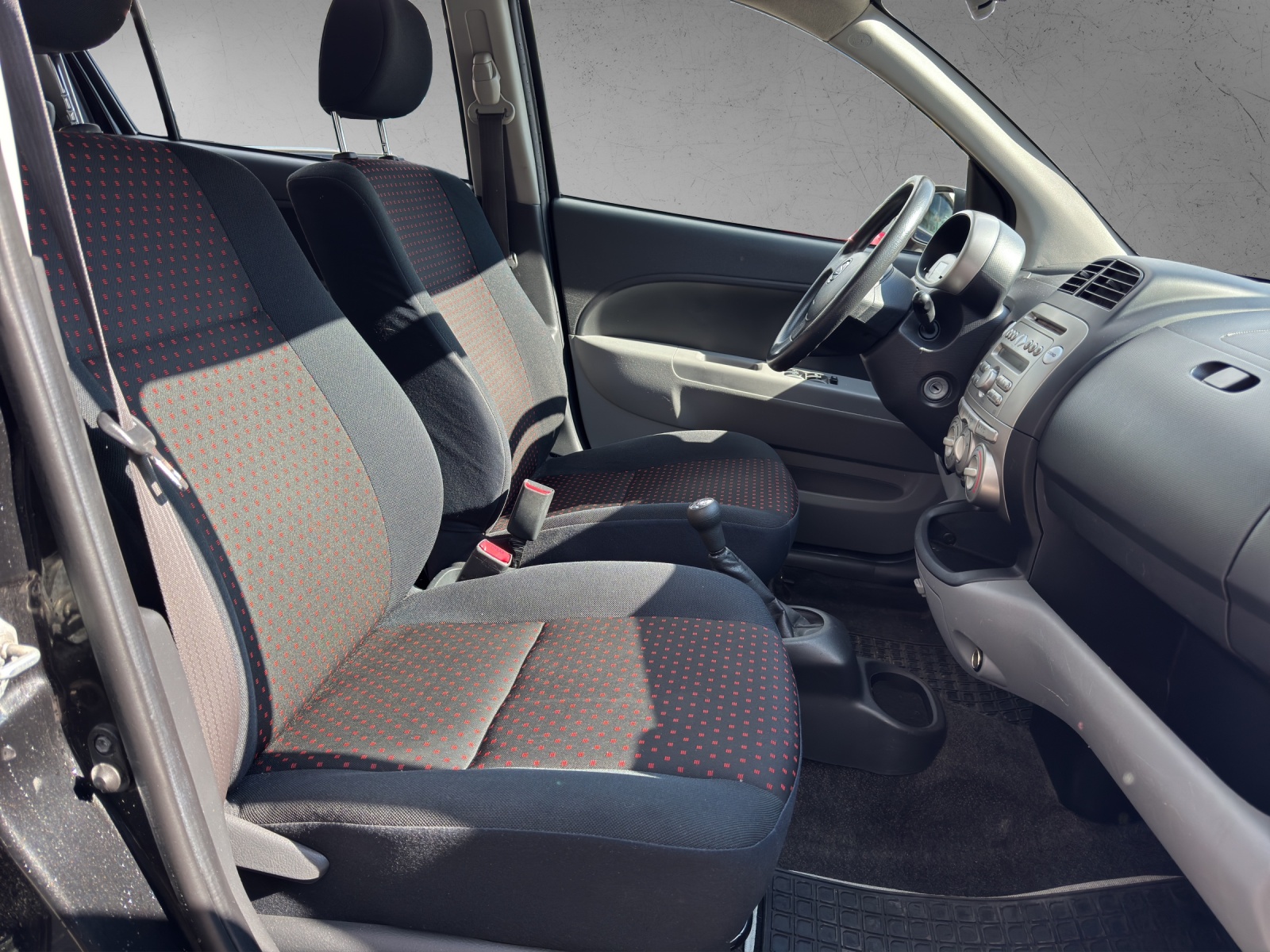DAIHATSU Sirion 1.3 S eco-4WD-image-10