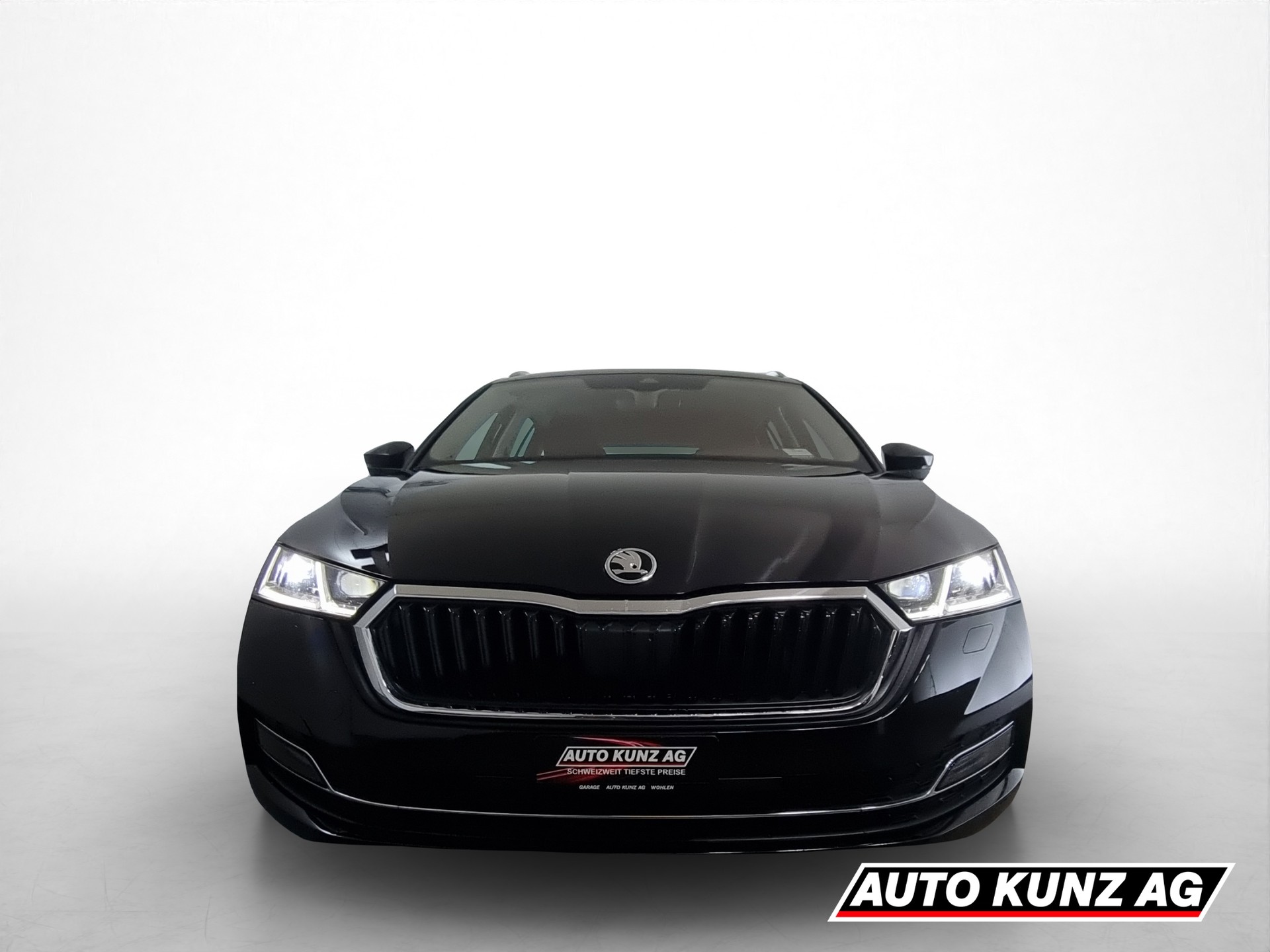SKODA Octavia Combi 2.0 TDI 150 Ambition DSG-image-1