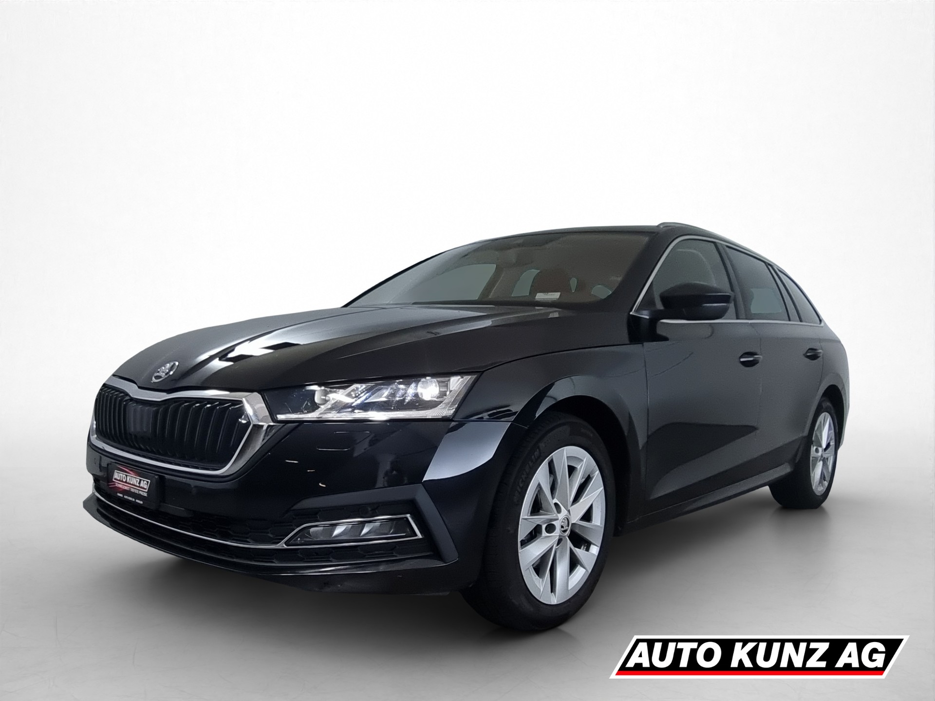 SKODA Octavia Combi 2.0 TDI 150 Ambition DSG-image-0