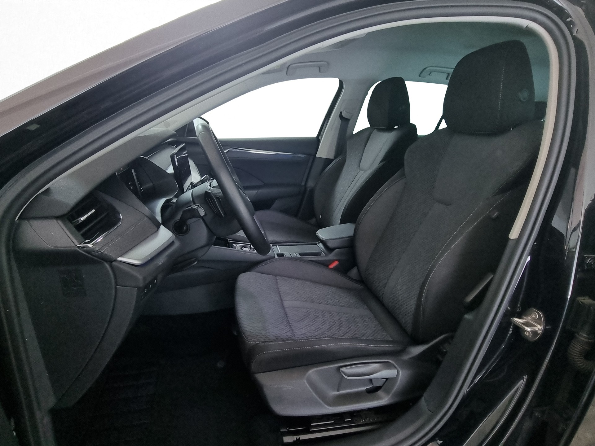 SKODA Octavia Combi 2.0 TDI 150 Ambition DSG-image-5