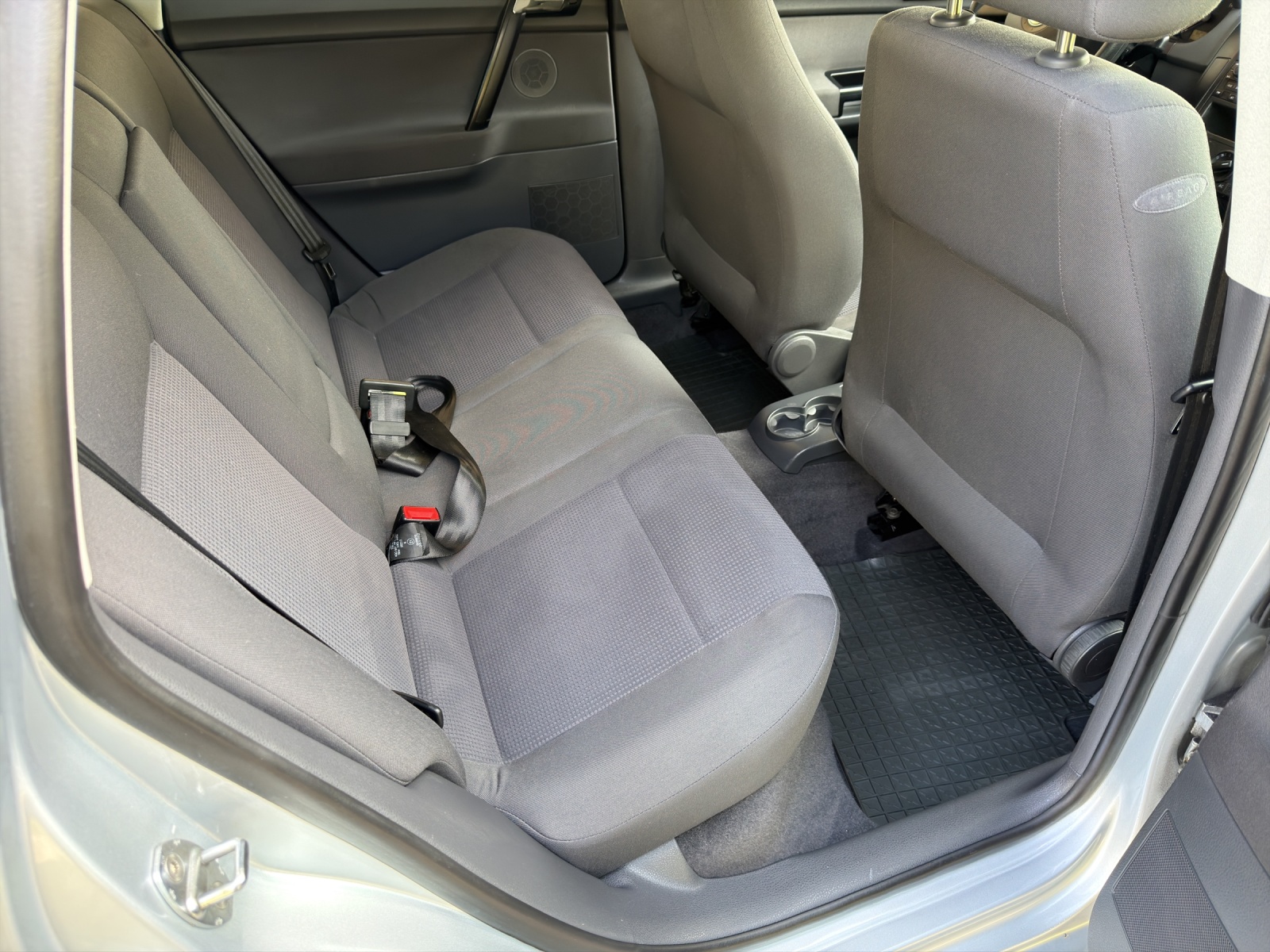 VW Polo 1.4 16V Highline-image-13