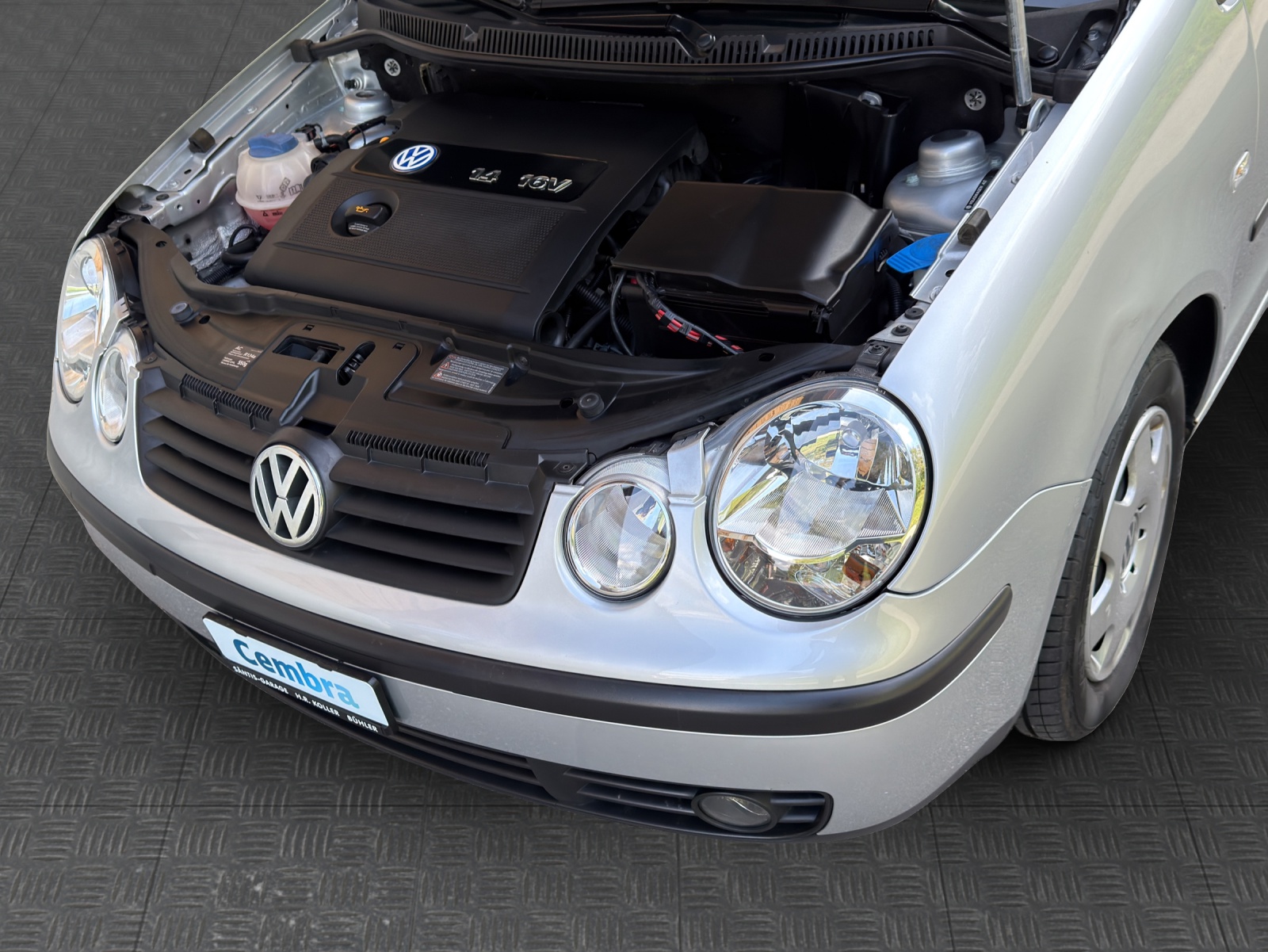 VW Polo 1.4 16V Highline-image-15