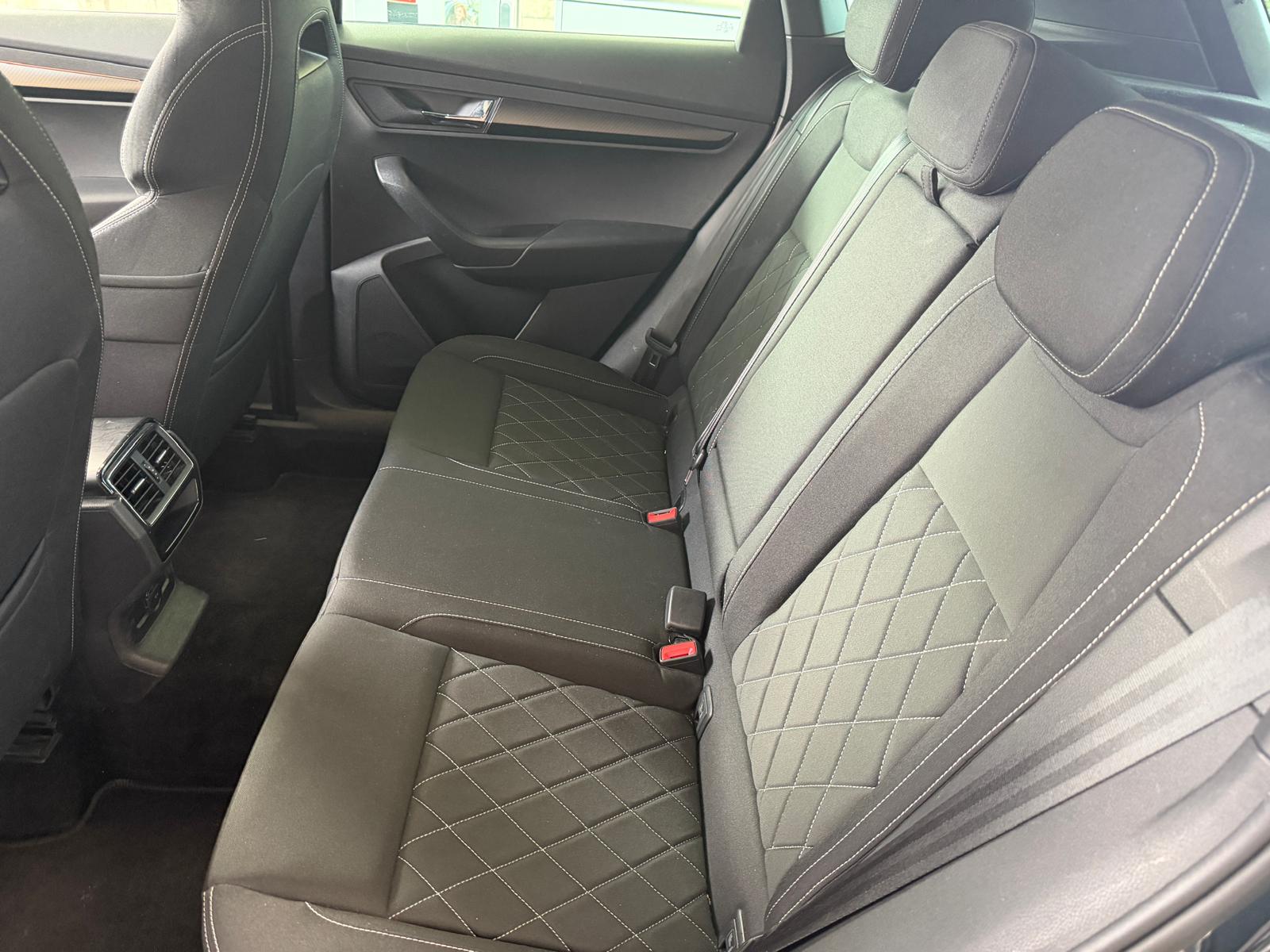 SKODA Karoq 2.0 TDI SCR SportLine 4x4 DSG-image-11