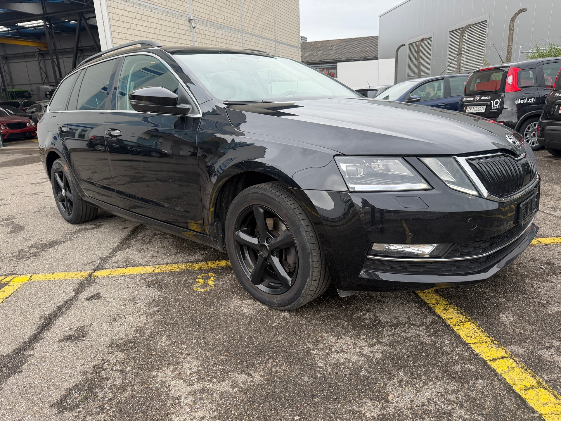 SKODA Octavia Combi 1.5 TSI Ambition DSG-image-2