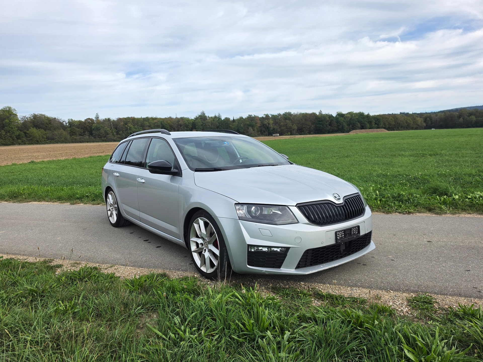 SKODA Octavia Combi 2.0 TDI RS 4x4 DSG-image-1