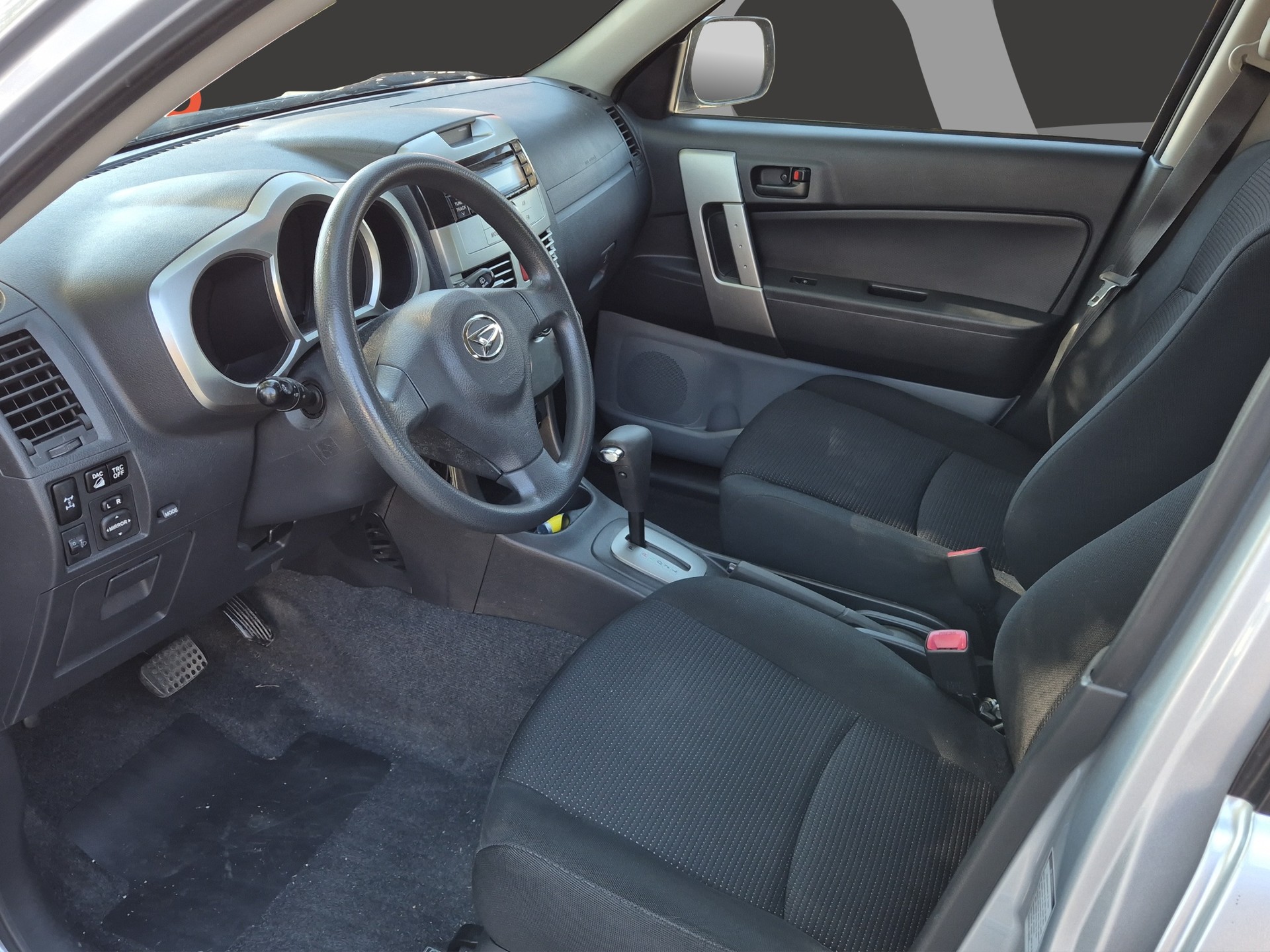 DAIHATSU Terios 1.5 16V SX 4WD Automatic-image-12
