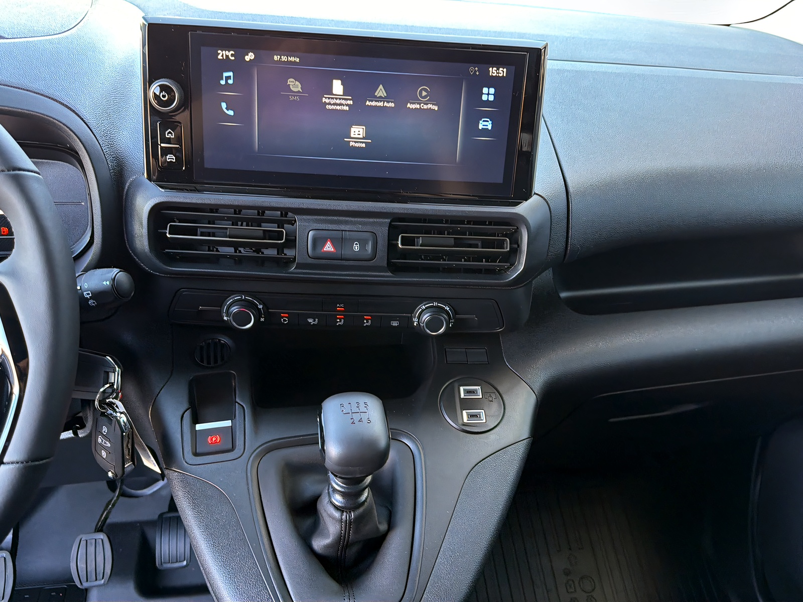TOYOTA Proace City Van 1.2 Active Medium-image-6