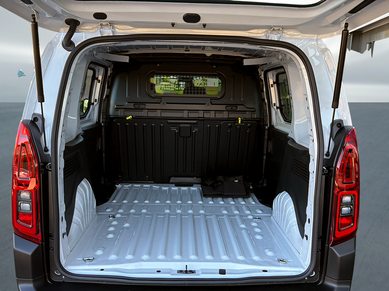 TOYOTA Proace City Van 1.2 Active Medium-image-12
