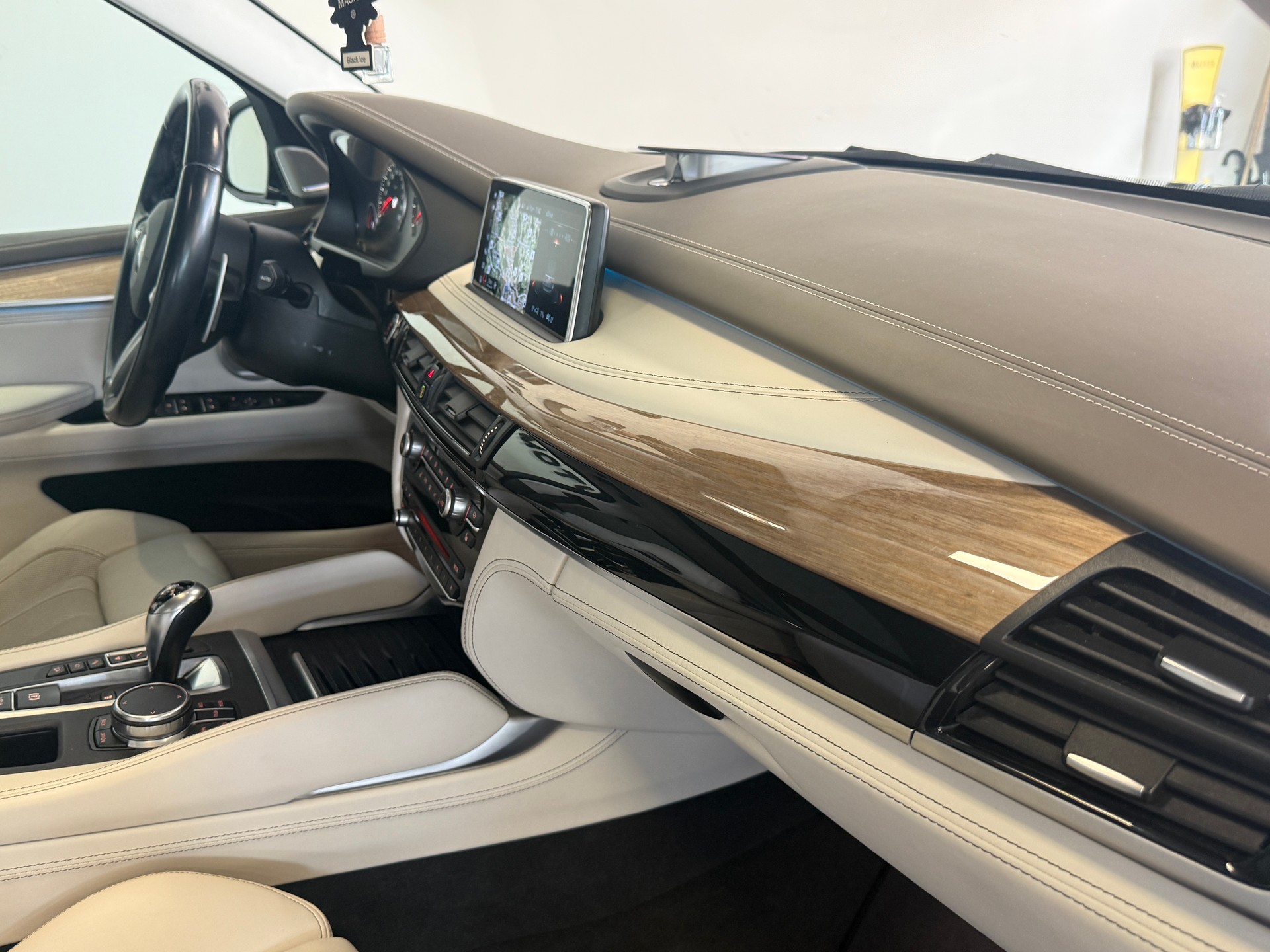 BMW X5M Edition Black Fire Steptronic-image-11