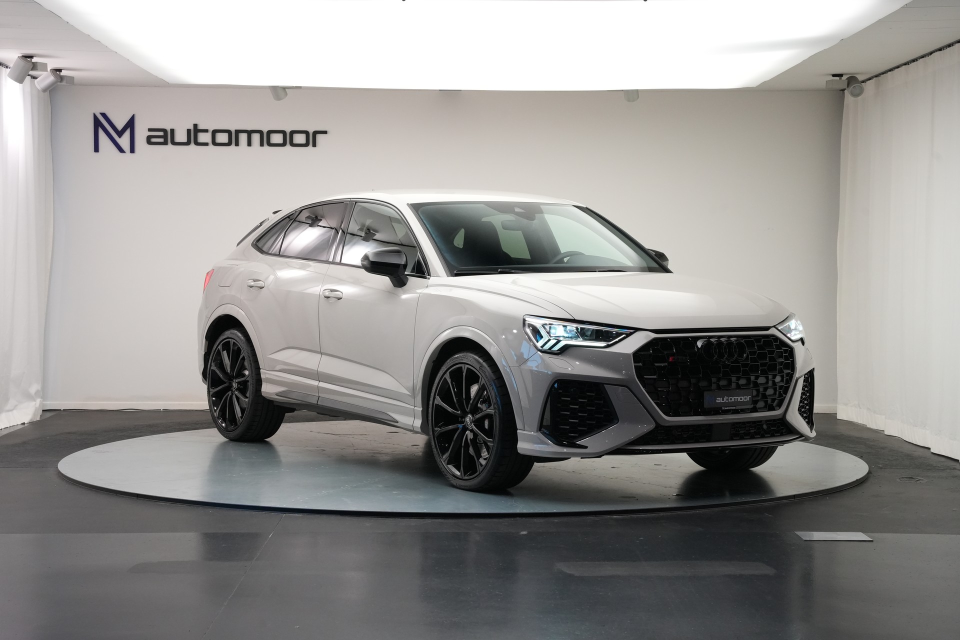 AUDI RS Q3 Sportback quattro S tronic *CH-Fahrzeug* *Sonos* *Sportfahrwerk Plus*-image-2