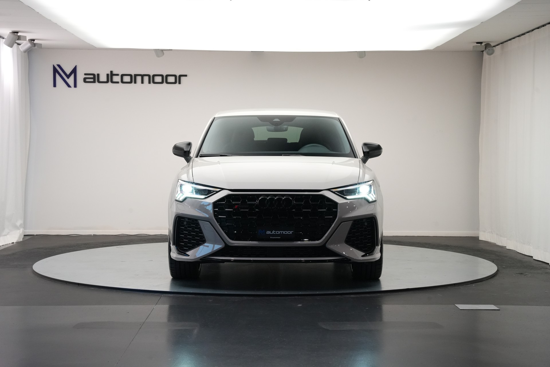 AUDI RS Q3 Sportback quattro S tronic *CH-Fahrzeug* *Sonos* *Sportfahrwerk Plus*-image-1