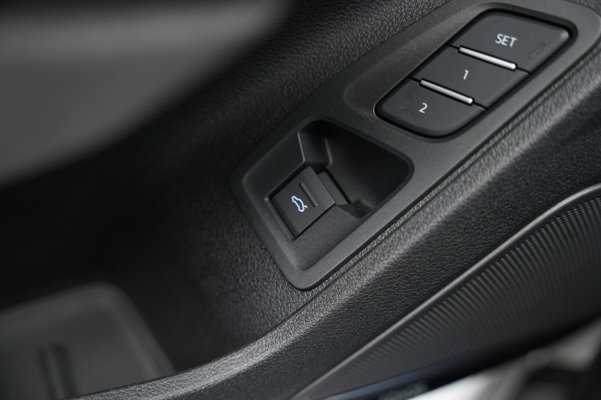AUDI RS Q3 Sportback quattro S tronic *CH-Fahrzeug* *Sonos* *Sportfahrwerk Plus*-image-17