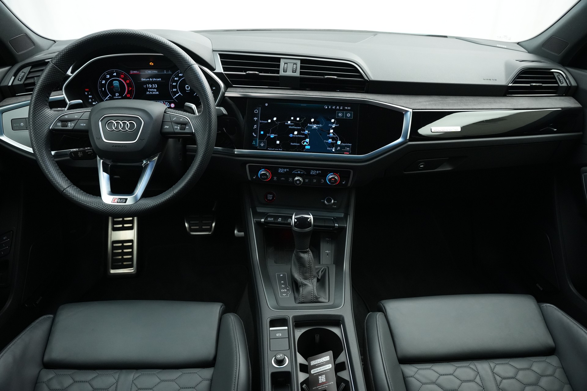 AUDI RS Q3 Sportback quattro S tronic *CH-Fahrzeug* *Sonos* *Sportfahrwerk Plus*-image-9