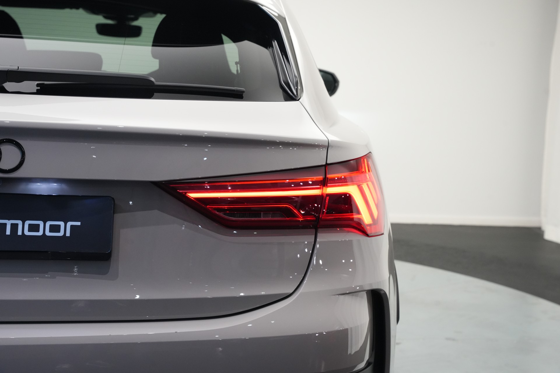 AUDI RS Q3 Sportback quattro S tronic *CH-Fahrzeug* *Sonos* *Sportfahrwerk Plus*-image-36