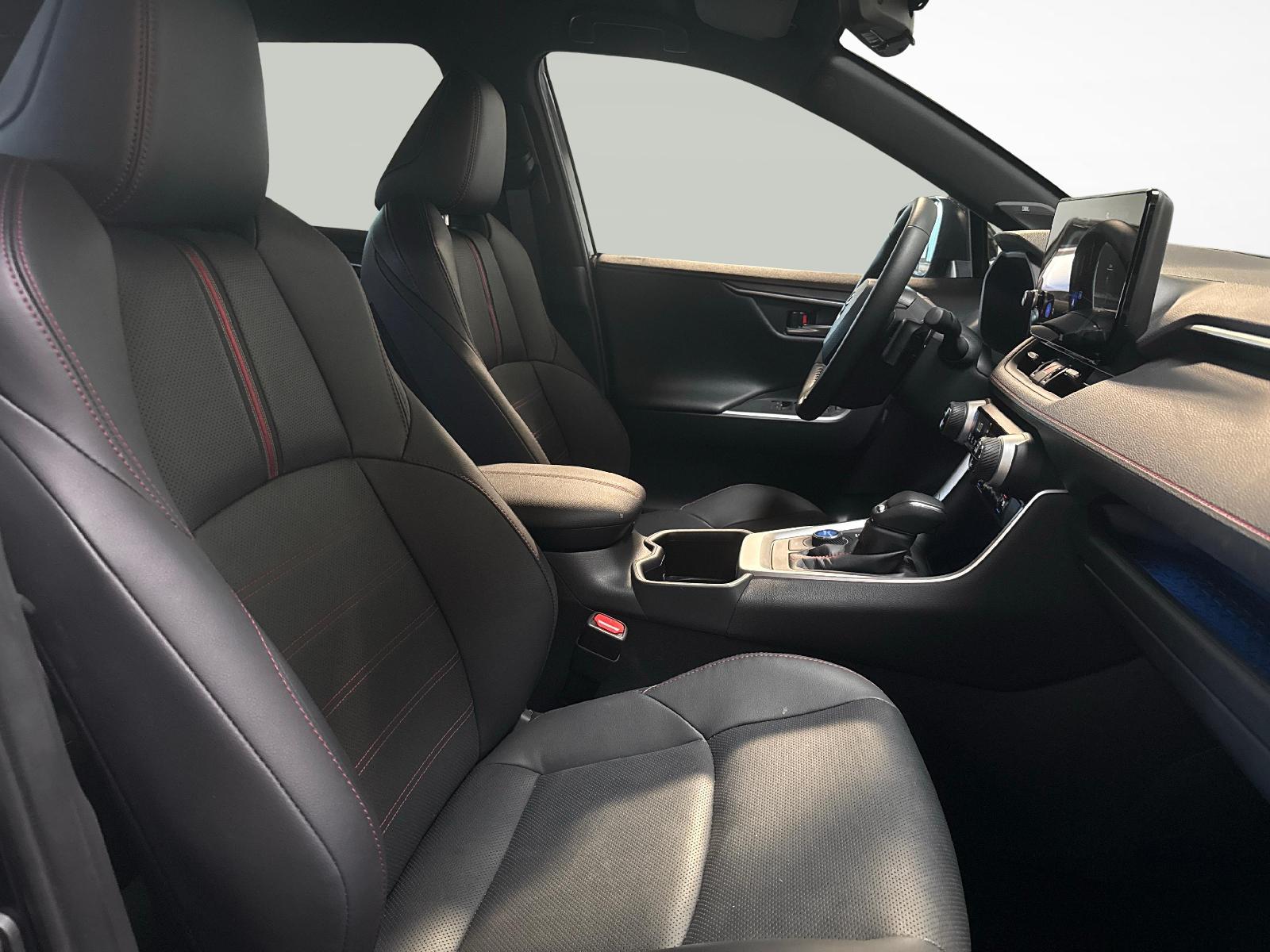 TOYOTA RAV4 2.5 Plug-In-Hybrid Platinum-image-9
