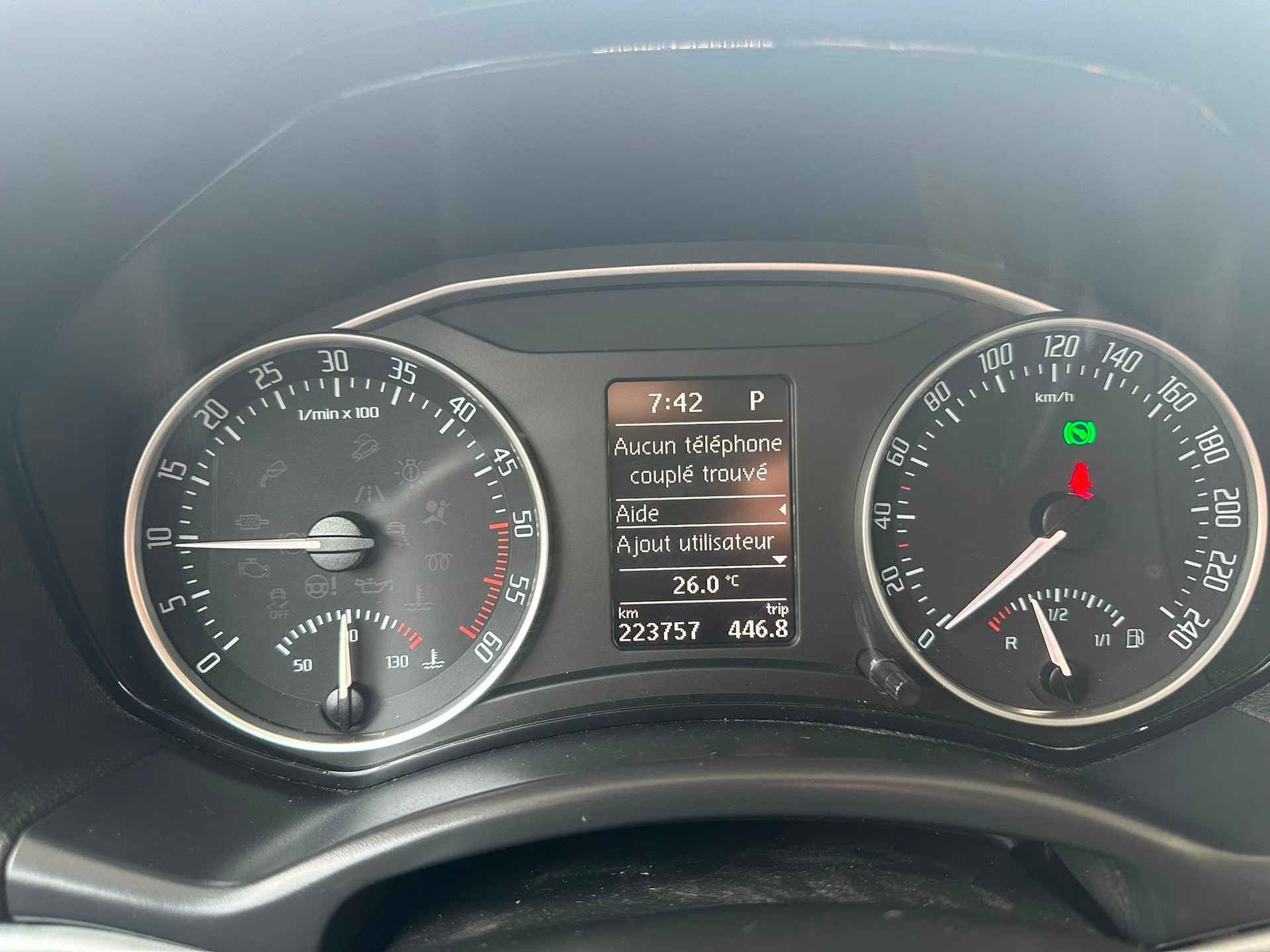SKODA Octavia Combi 2.0 TDI Elegance 4x4 DSG-image-11