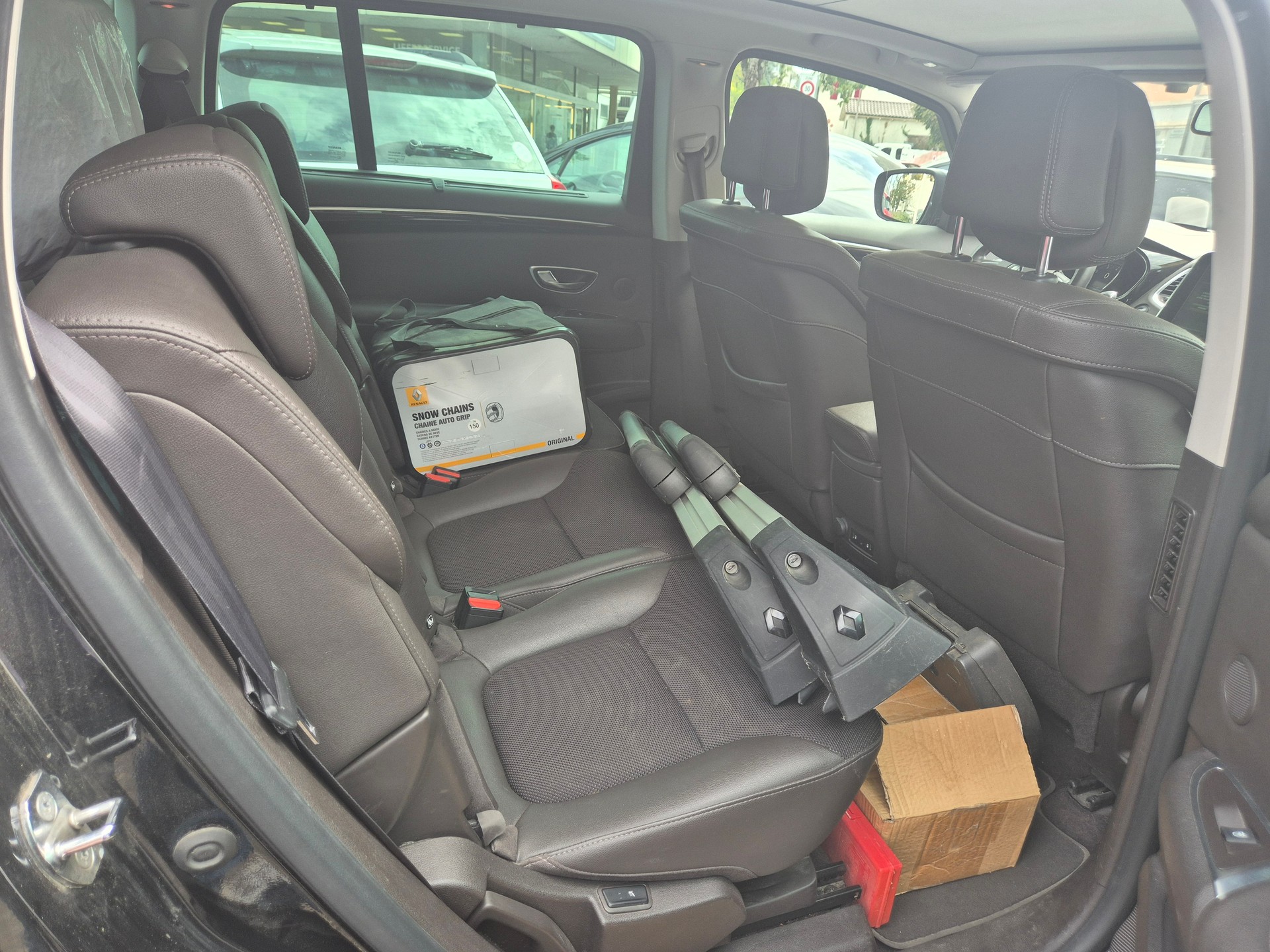 RENAULT Espace 1.8 TCe 90th Anniversary EDC-image-8