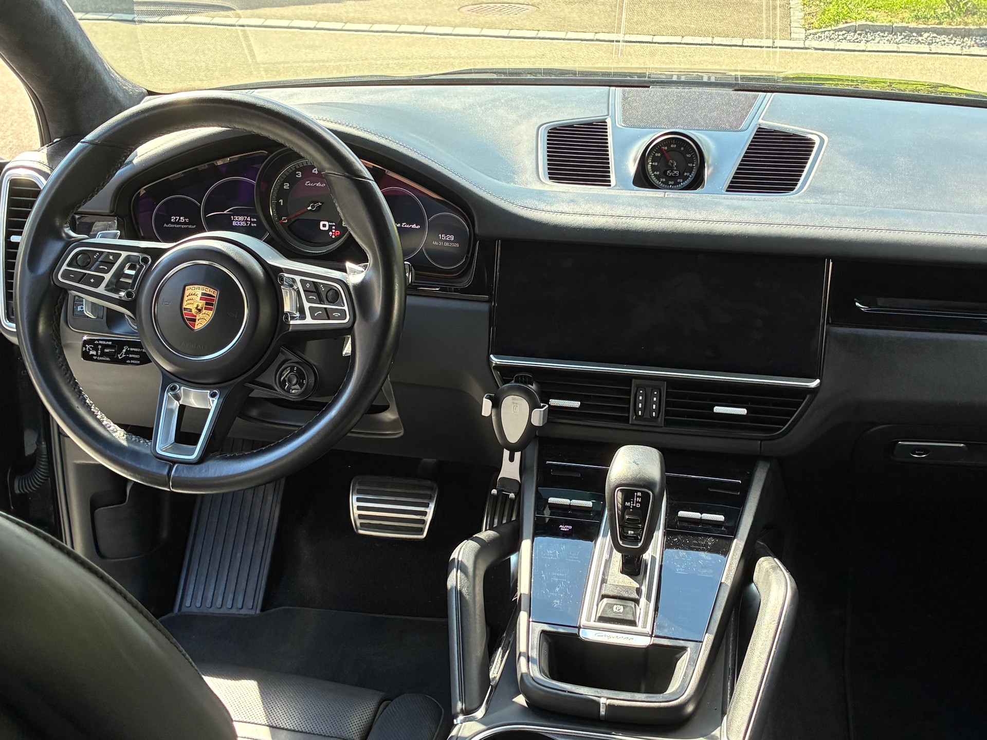 PORSCHE 4.0 V8 Turbo-image-4