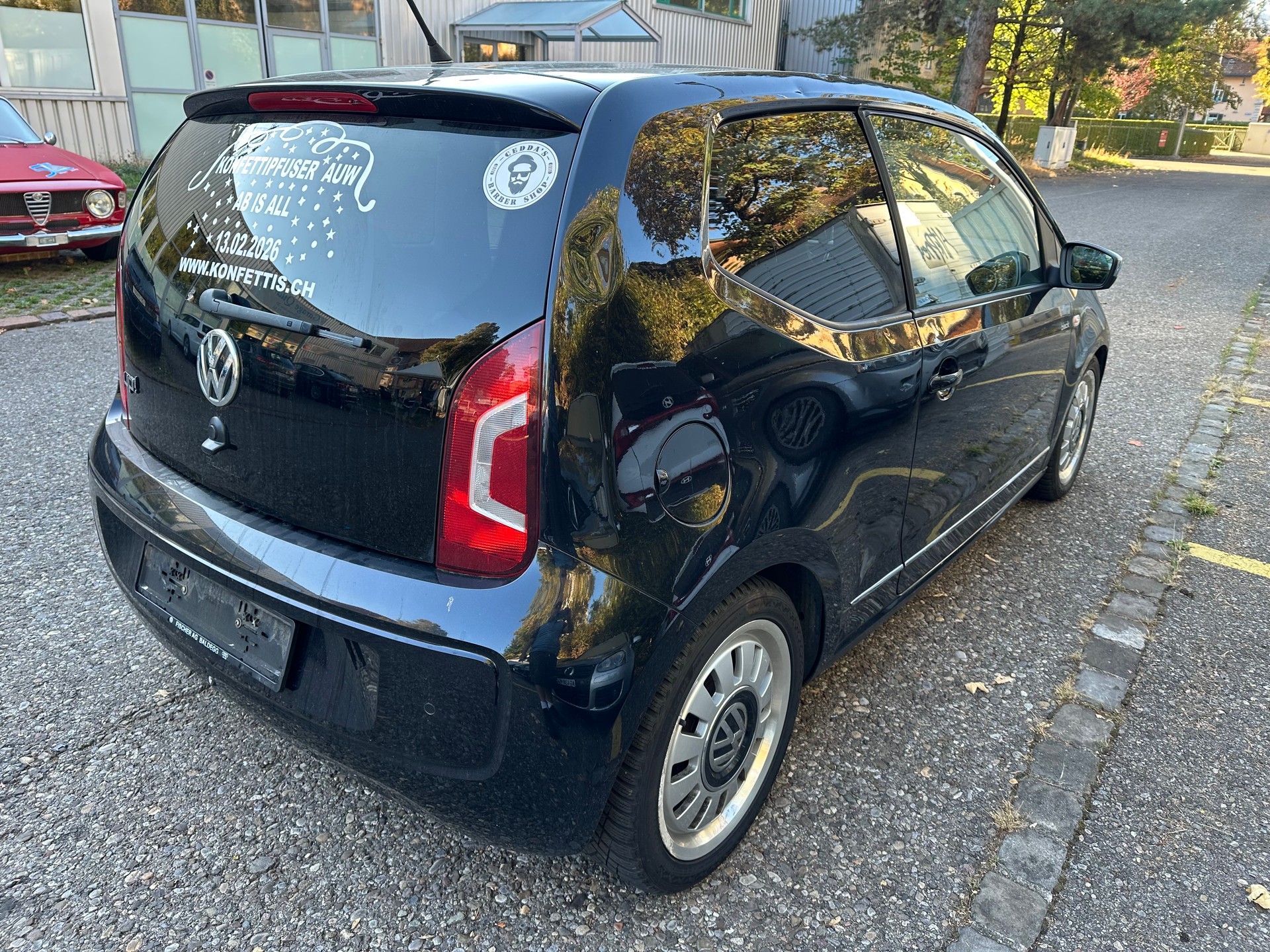 VW Up 1.0 high up-image-4