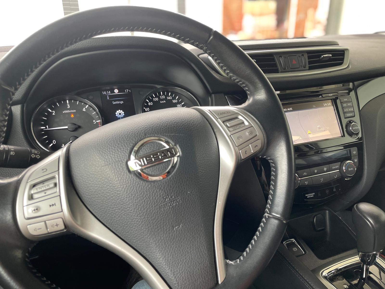 NISSAN Qashqai 1.6 dCi N-Connecta Xtronic CVT-image-8