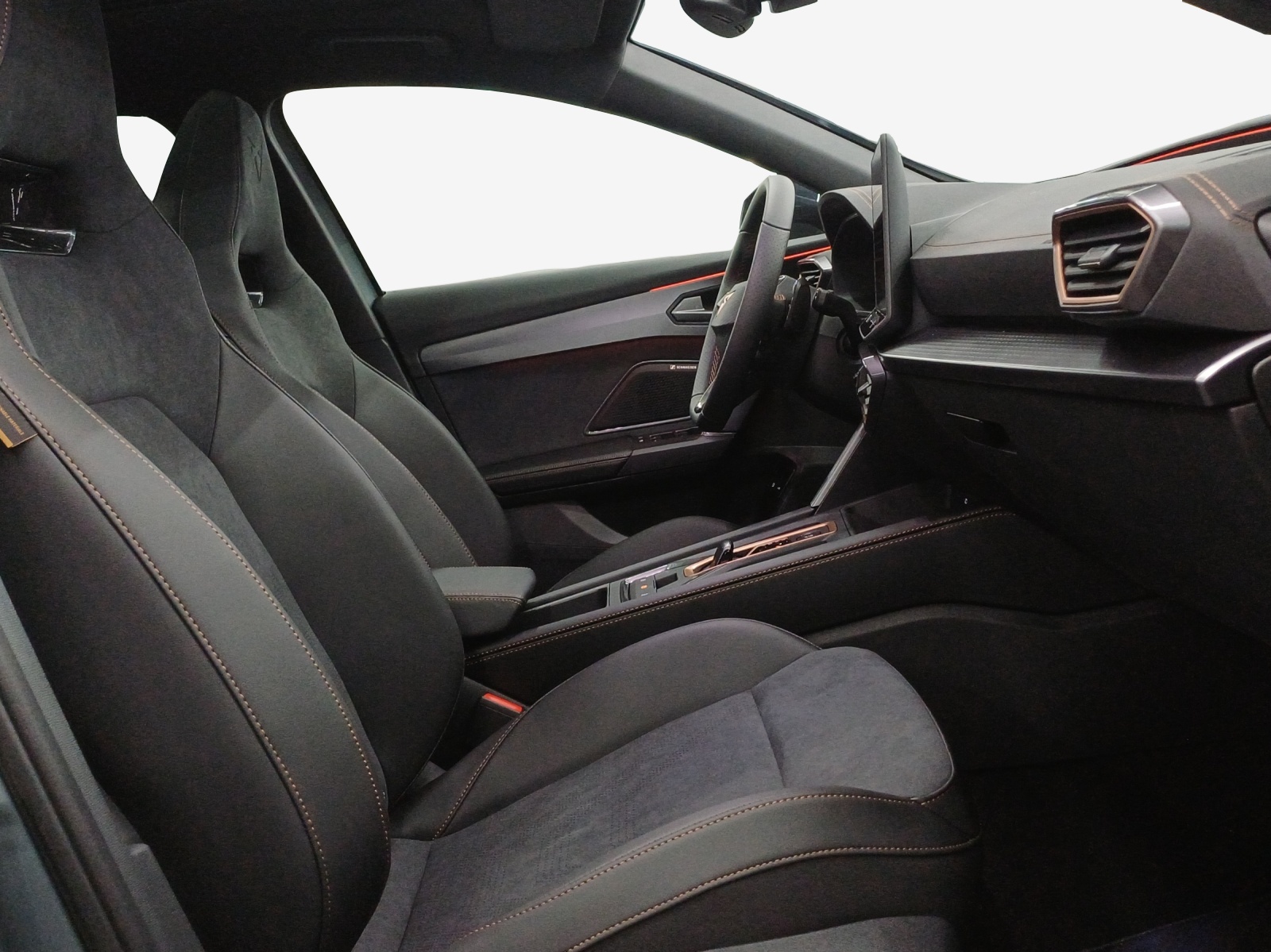 CUPRA Formentor 1.5 e-HYBRID pHEV VZ DSG-image-13