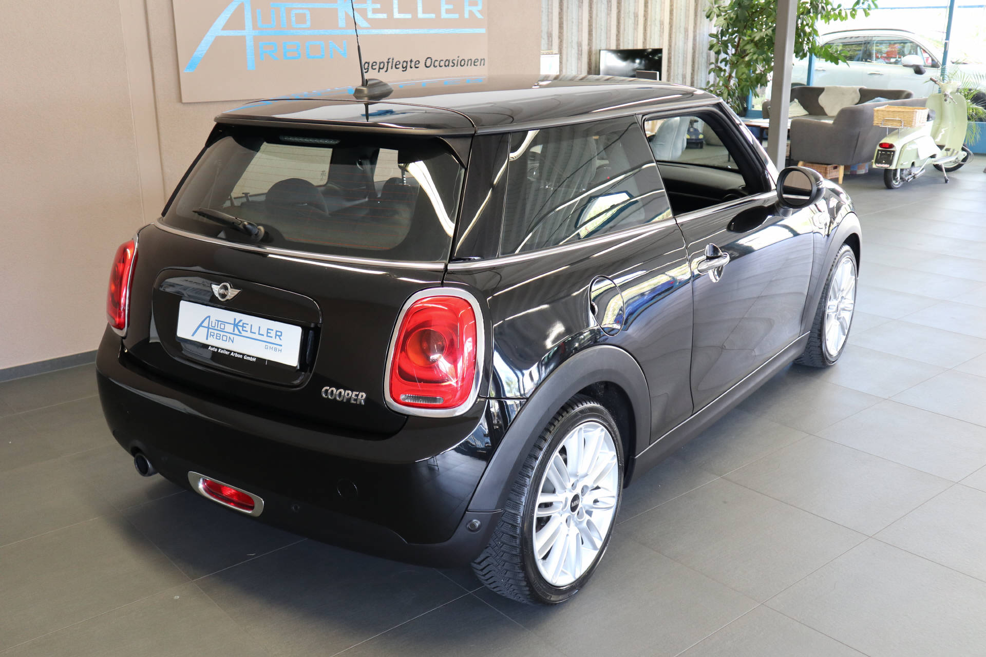 MINI Mini F56 1.5i Cooper-image-7