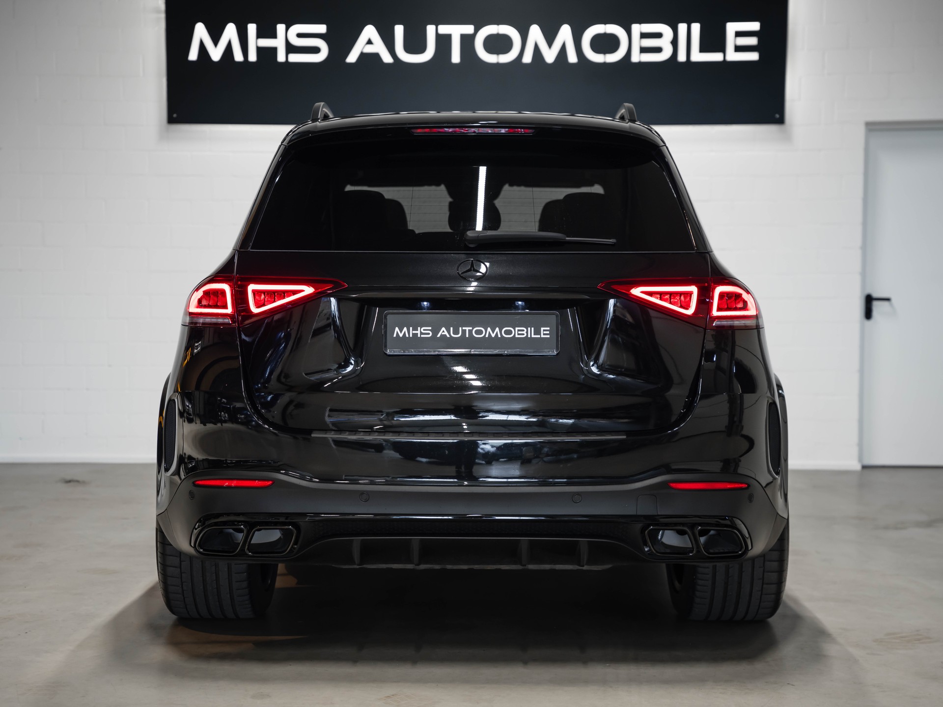 MERCEDES-BENZ GLE 450 4Matic AMG Line 9G-Tronic-showroom-element-3