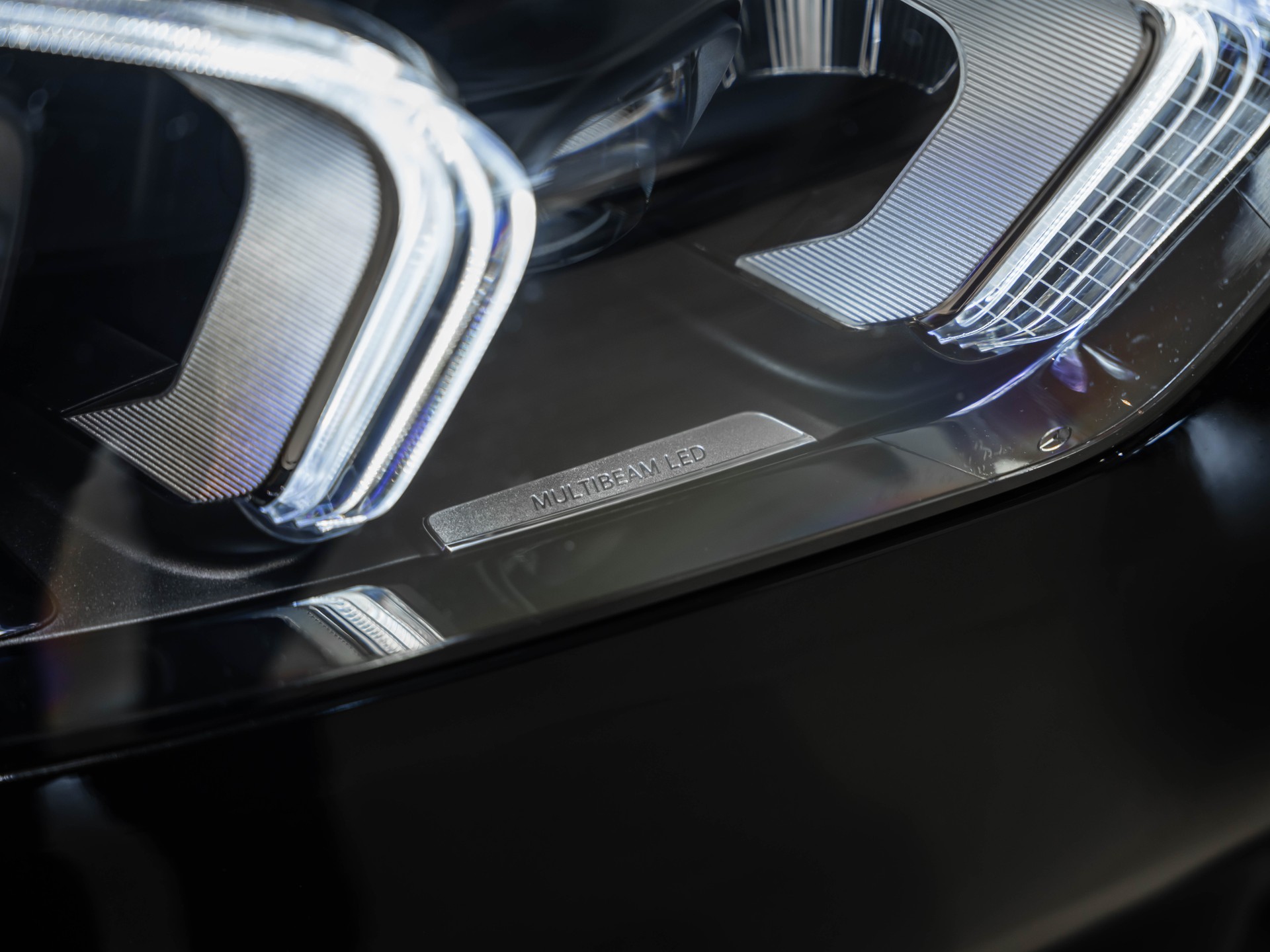 MERCEDES-BENZ GLE 450 4Matic AMG Line 9G-Tronic-image-25