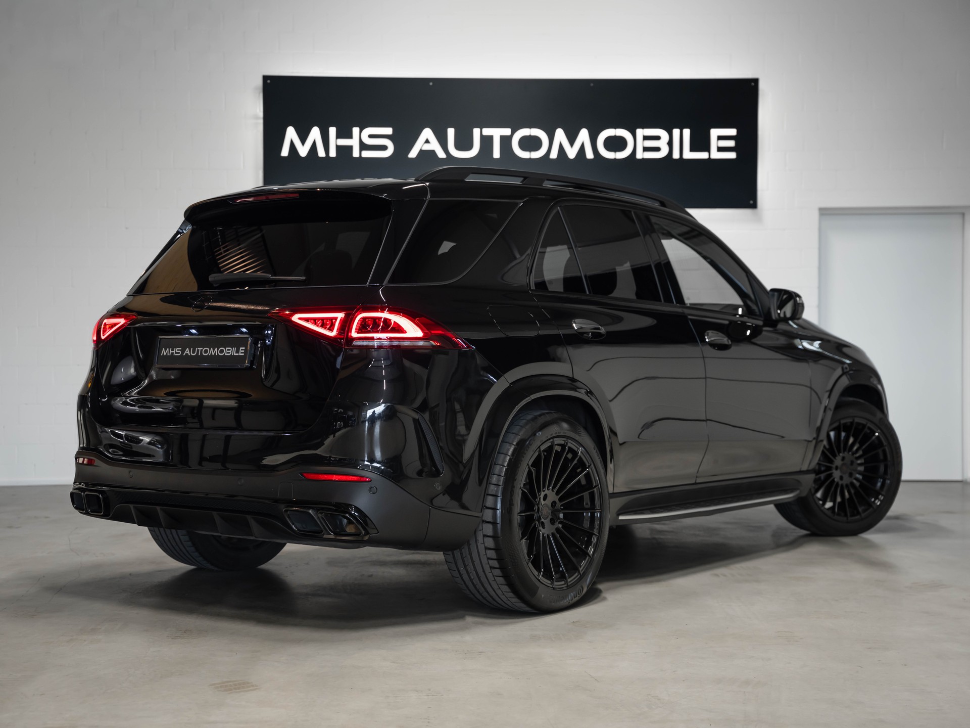 MERCEDES-BENZ GLE 450 4Matic AMG Line 9G-Tronic-image-4