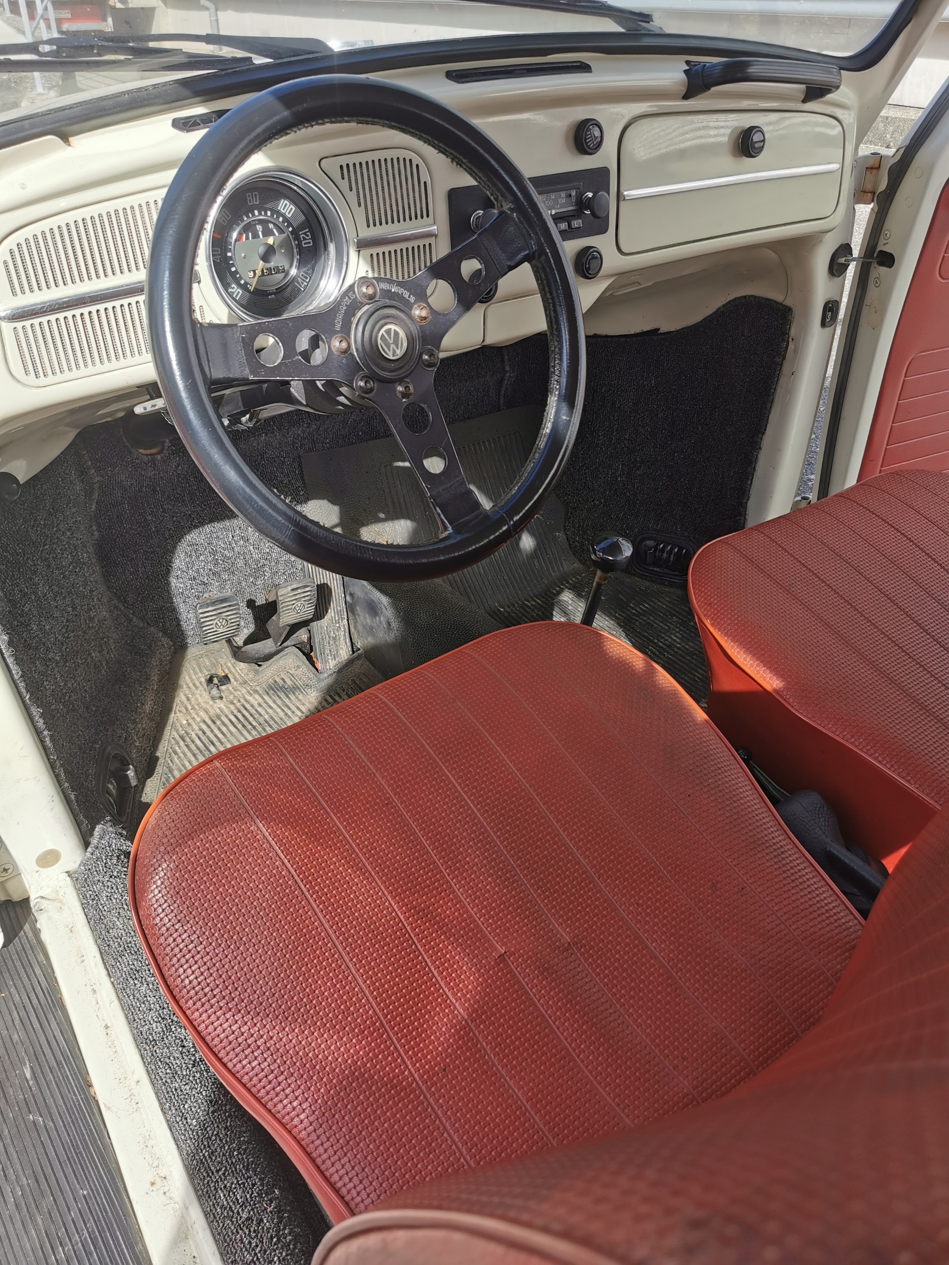 VW 1300-image-9