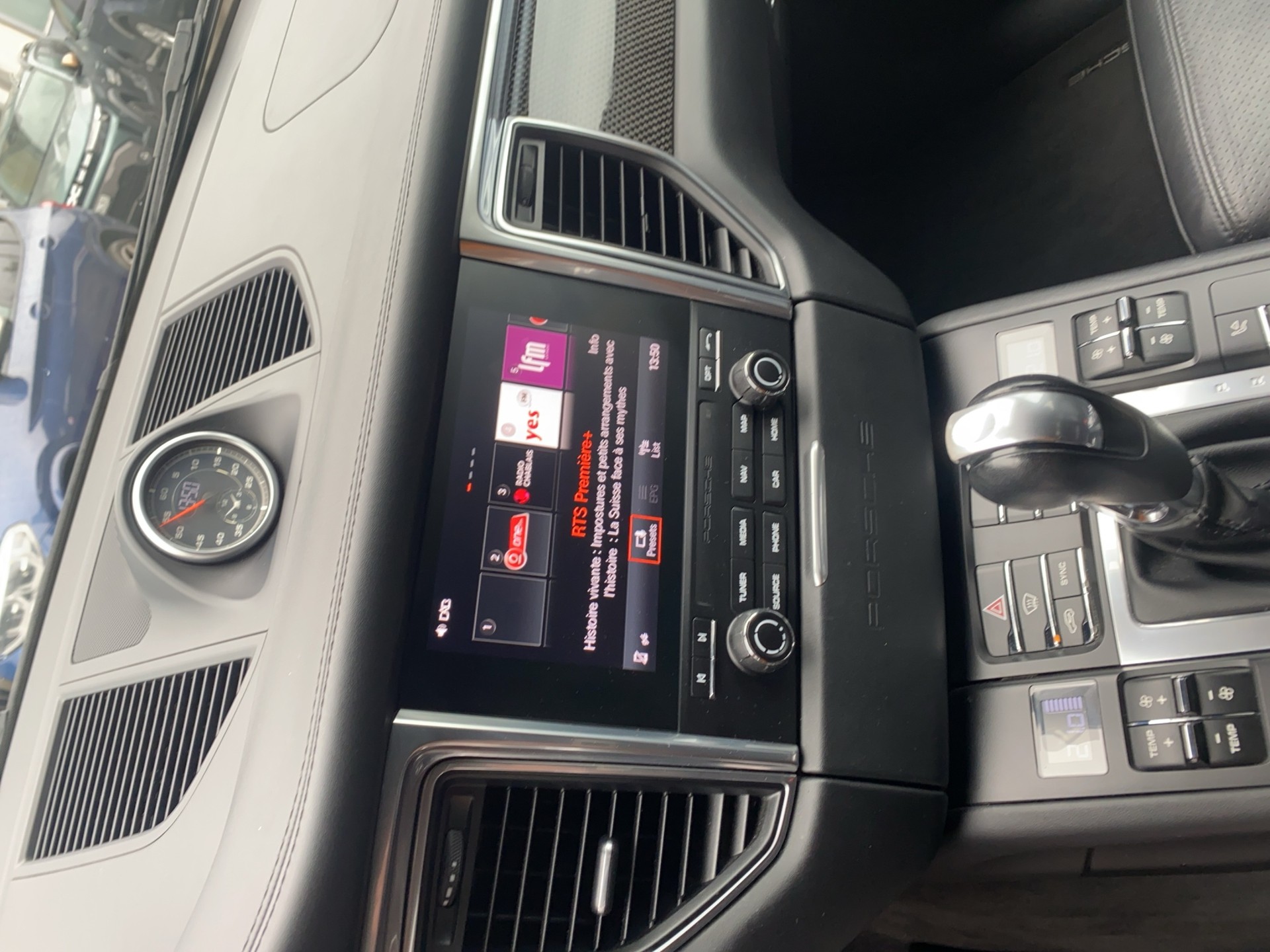 PORSCHE Macan Turbo PDK-image-7