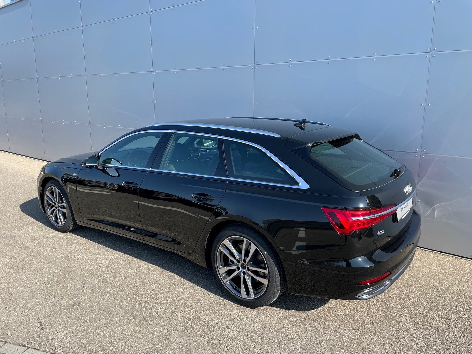 AUDI A6 Avant 45 TFSI Sport S-tronic quattro-image-5