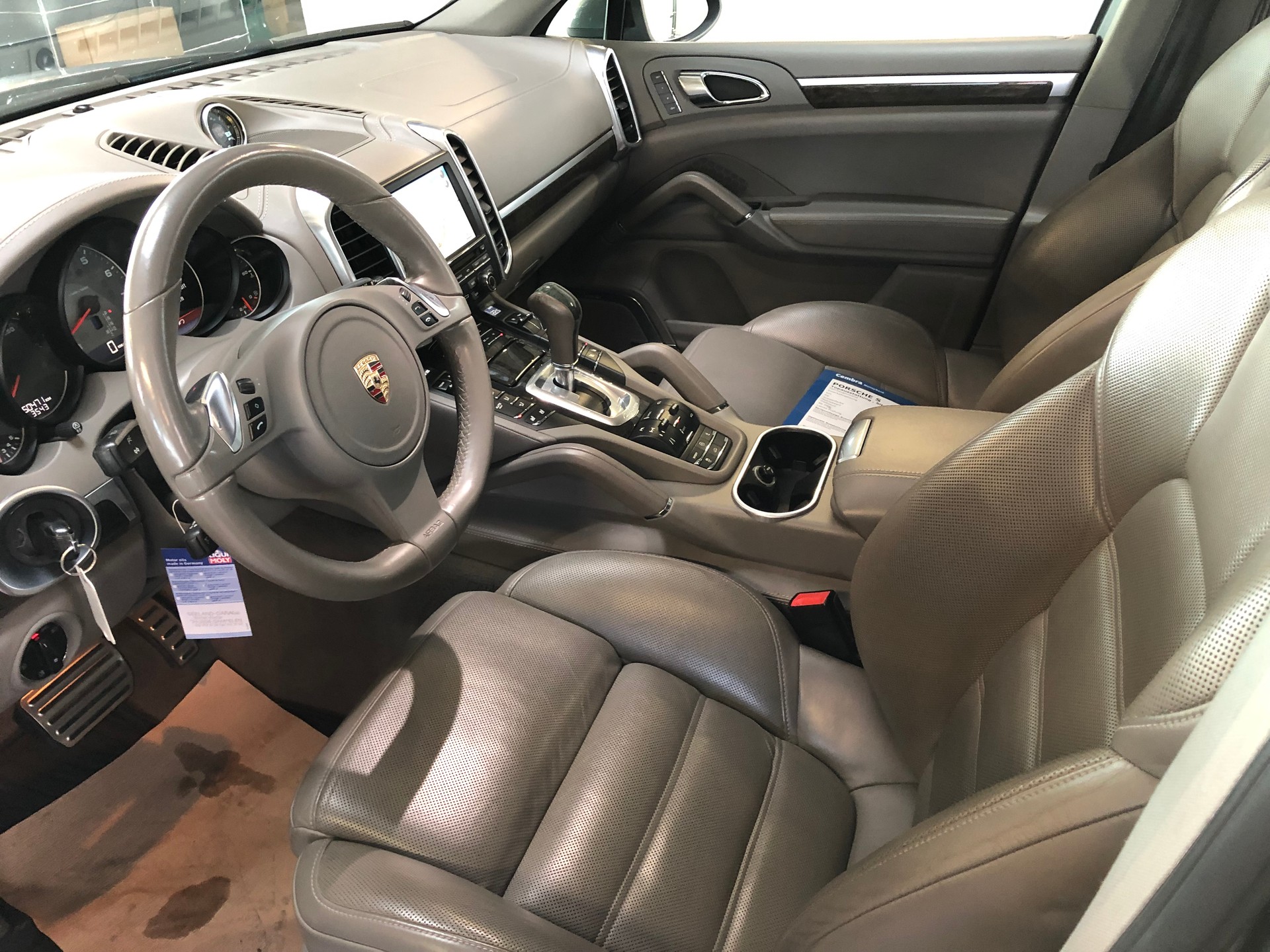 PORSCHE Cayenne S-image-25