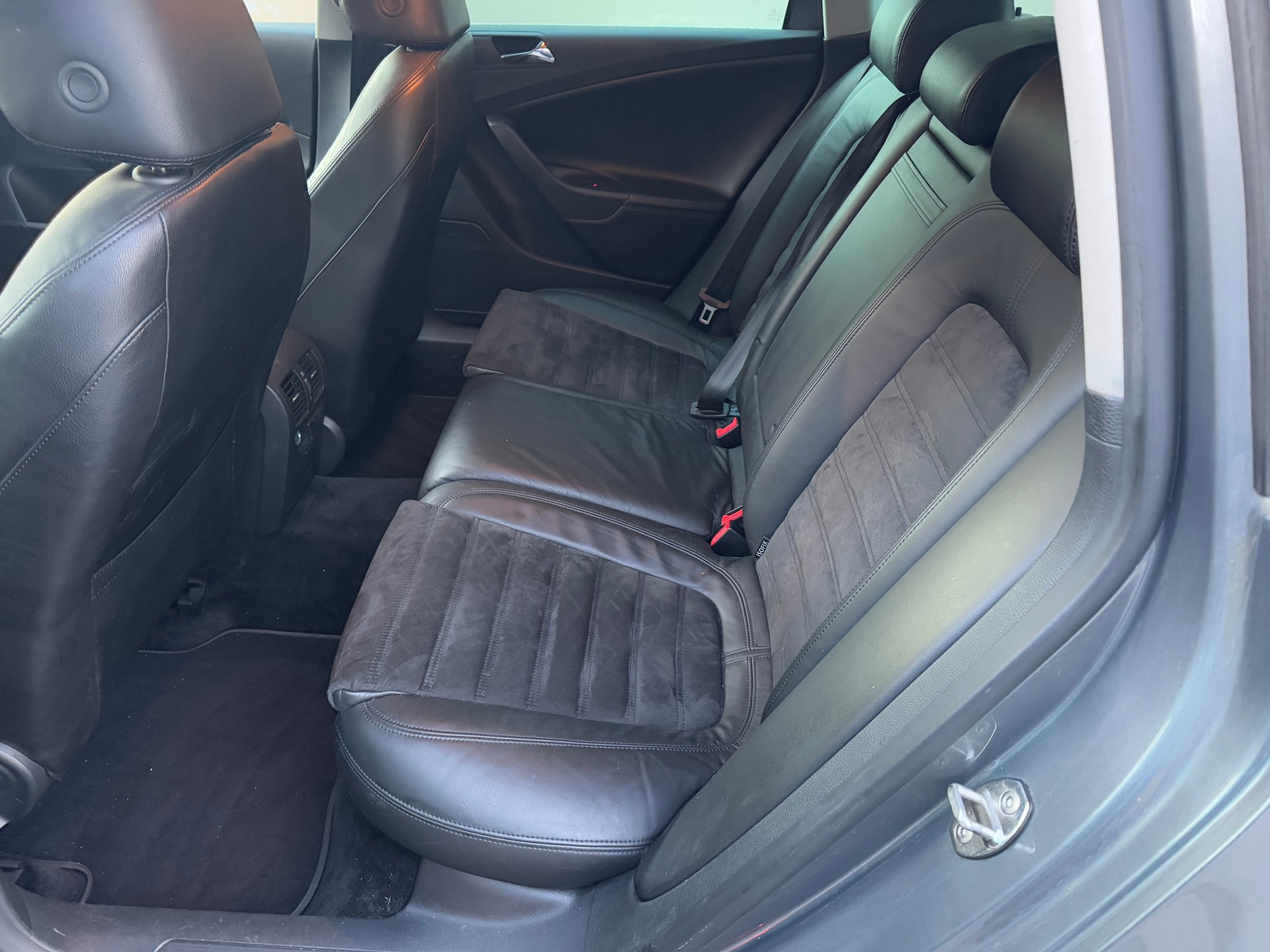 VW Passat Variant 2.0 TDI Comfortline-image-11