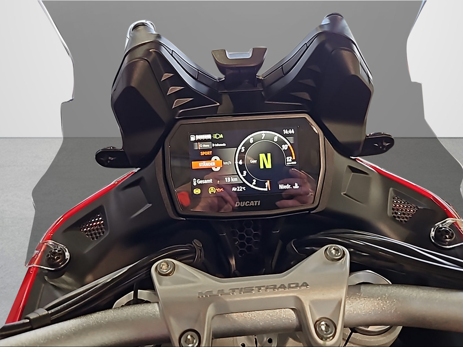 DUCATI MULTISTRADA V2 S-image-11