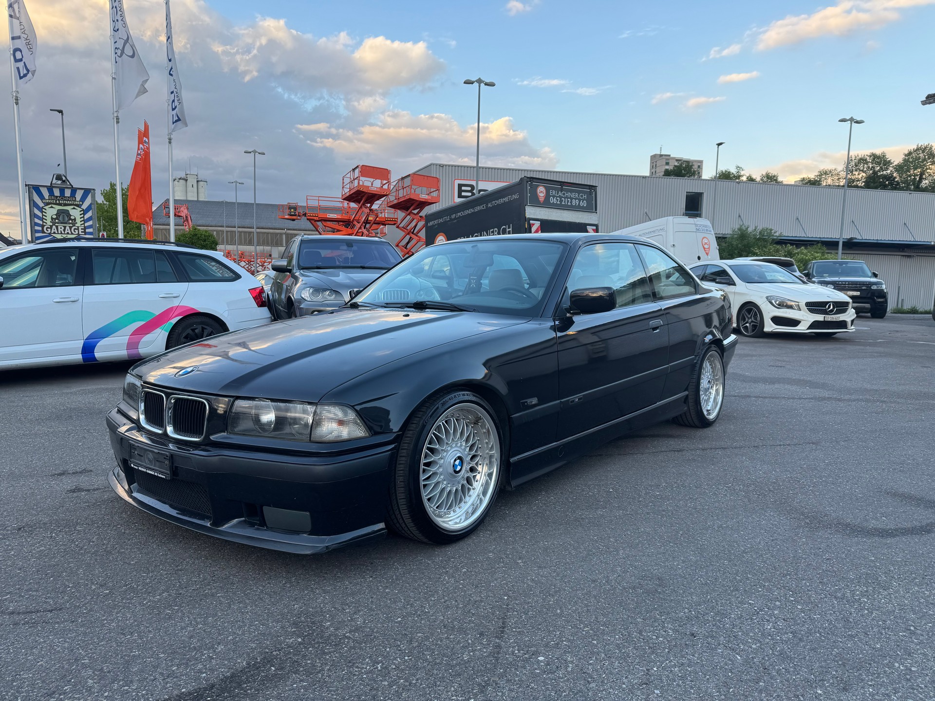 BMW 328i Coupé-image-1