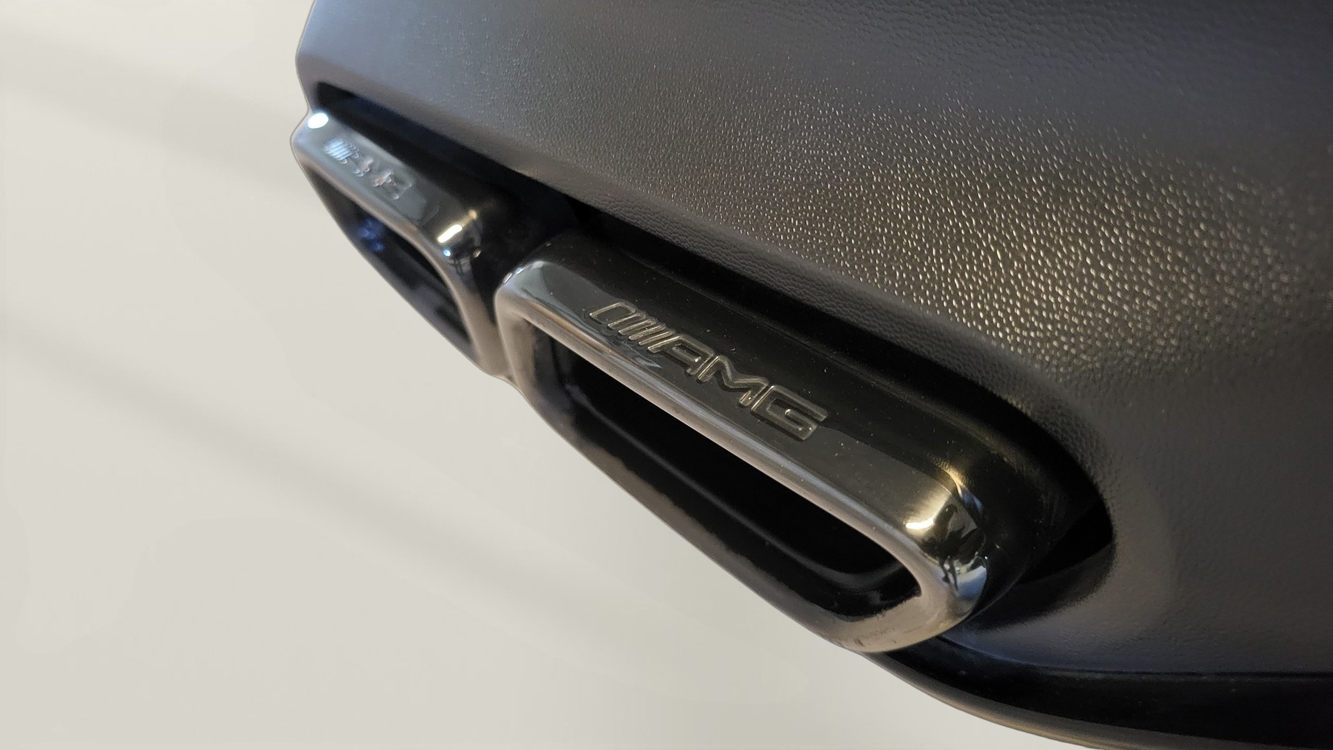 MERCEDES-BENZ GLE Coupé 63 S AMG 4Matic Speedshift-image-23