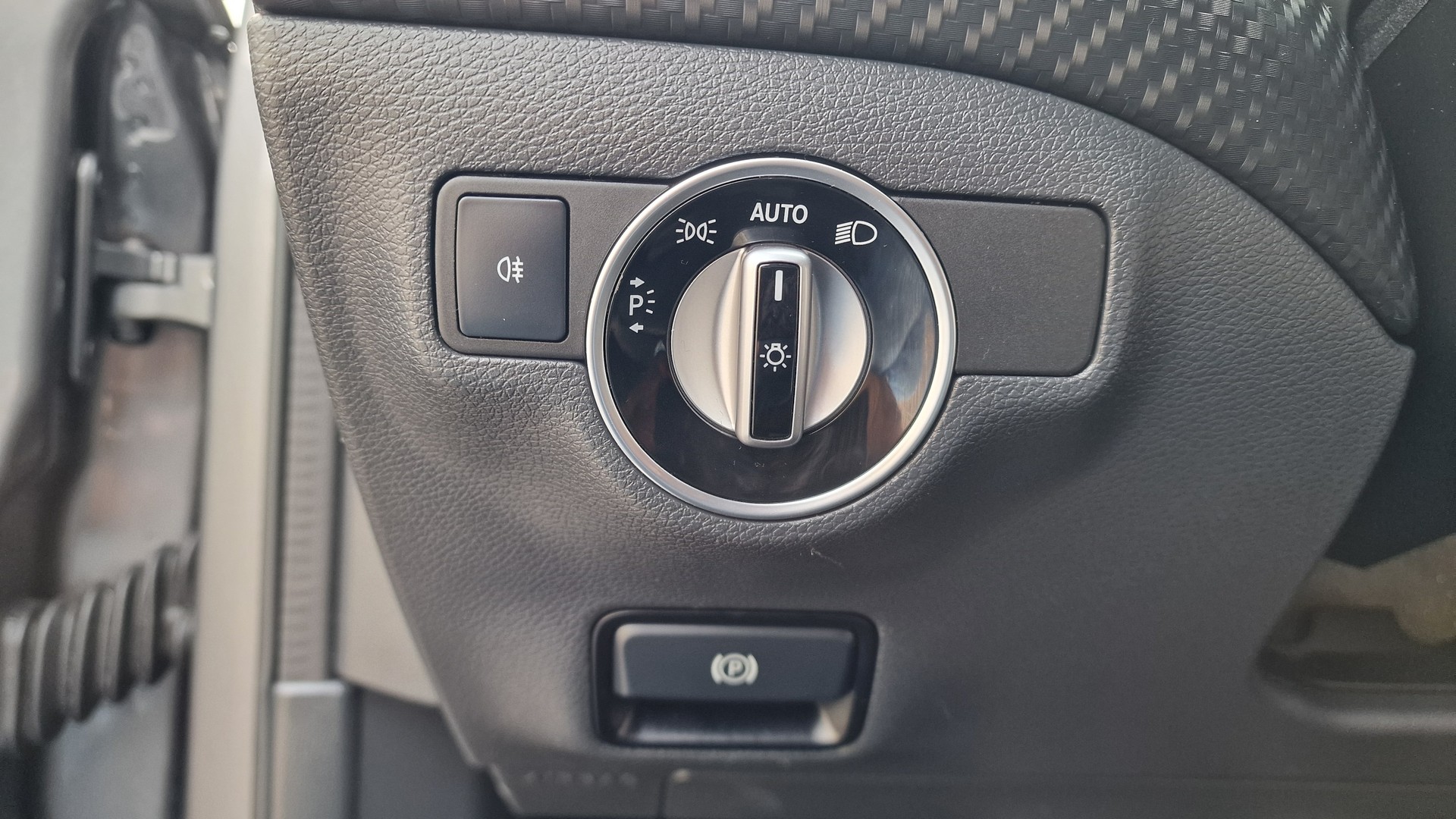 MERCEDES-BENZ A 45 AMG 4Matic-image-22