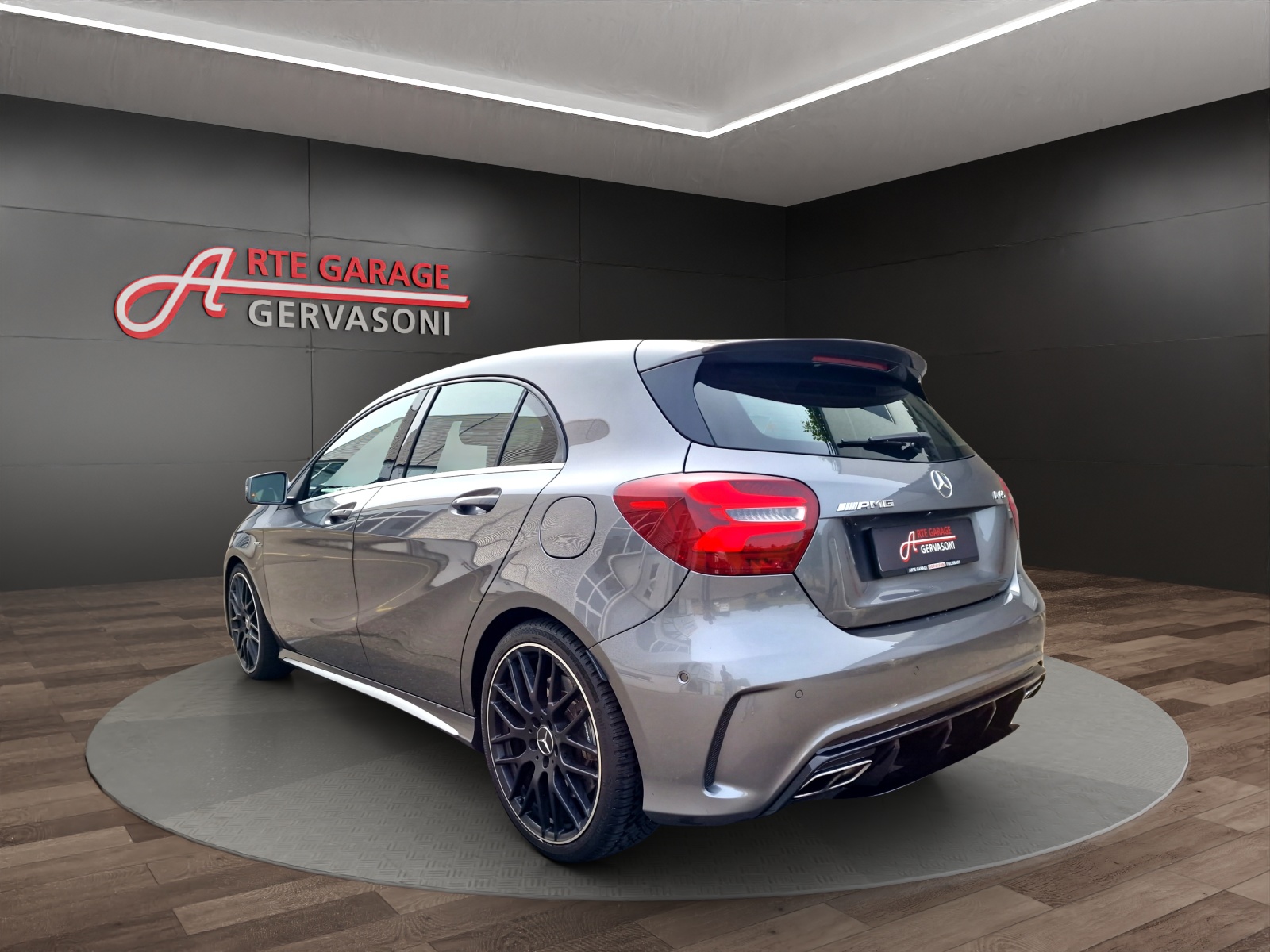 MERCEDES-BENZ A 45 AMG 4Matic-image-6