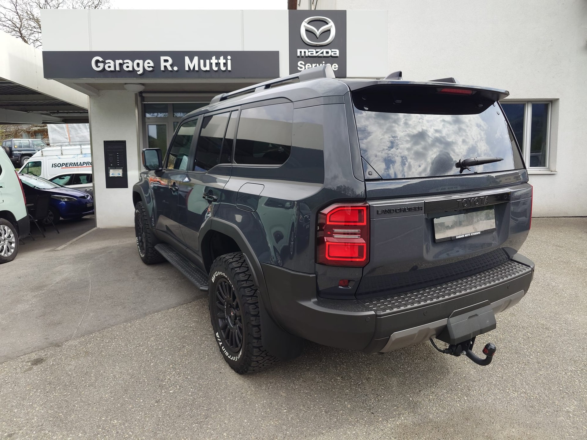 TOYOTA Land Cruiser 2.8TD Style-image-2