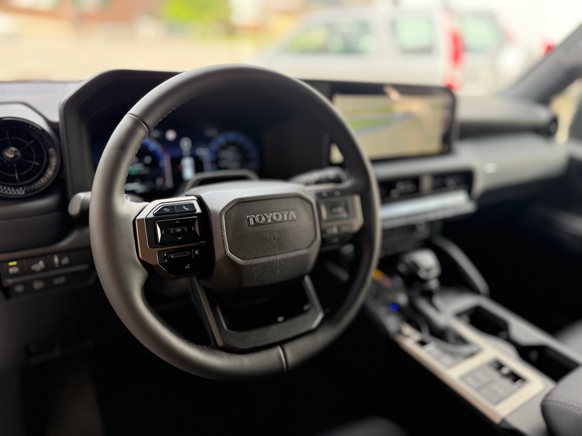 TOYOTA Land Cruiser 2.8TD Style-image-6