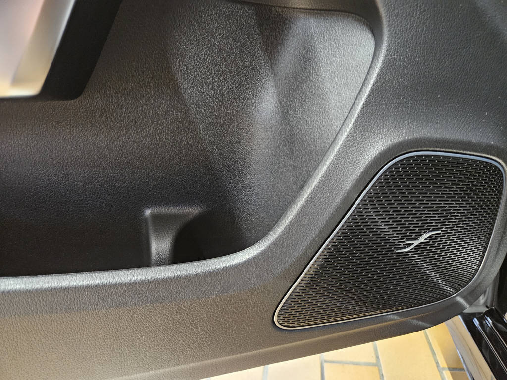 MERCEDES-BENZ A 250 4Matic AMG Line-image-10