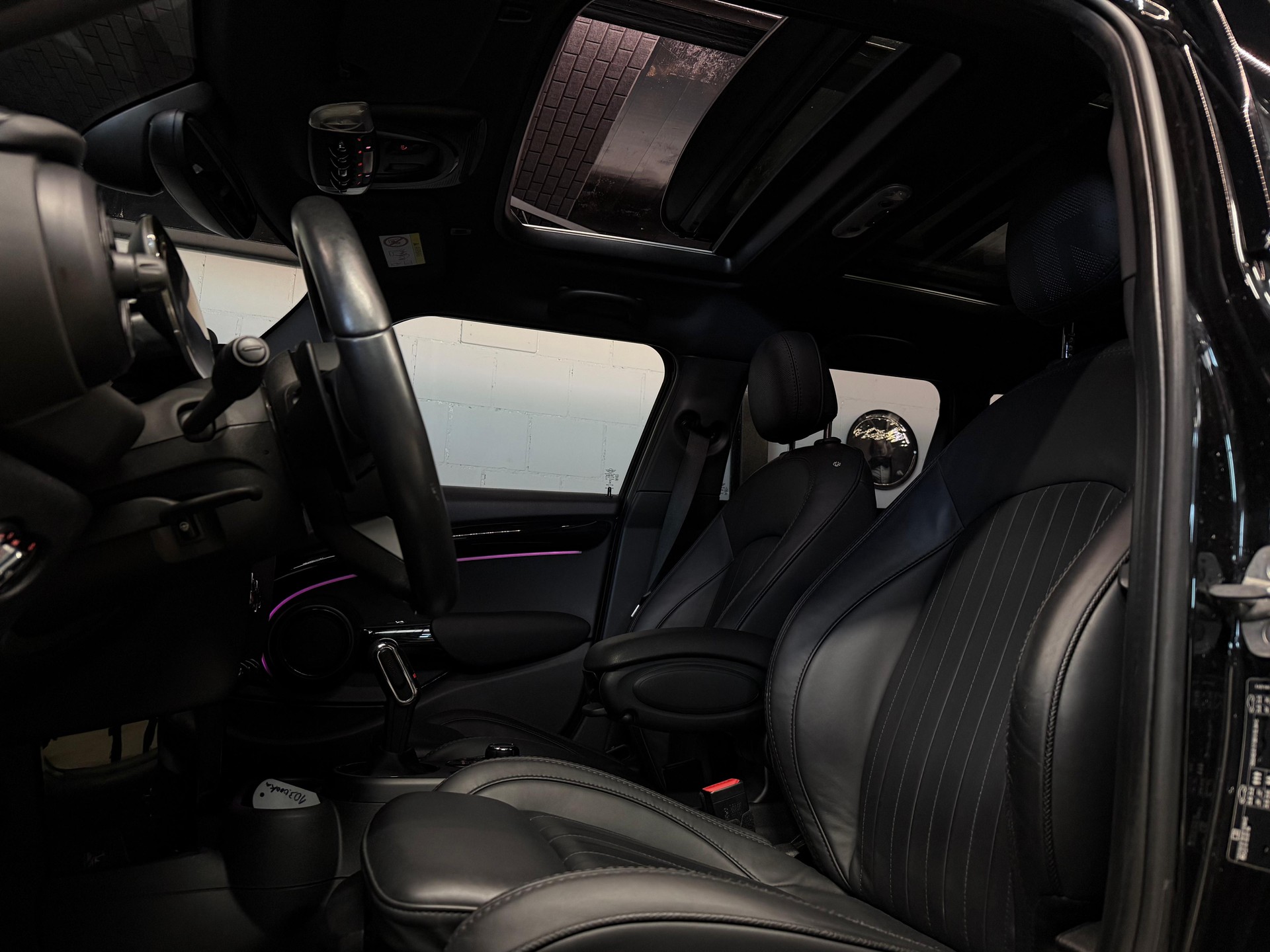 MINI Cooper S Trafalgar Edition Steptronic DKG / All Black / Top-Aausstattung-image-13