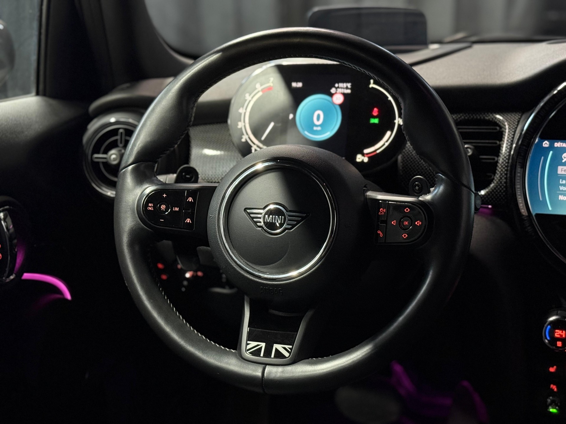 MINI Cooper S Trafalgar Edition Steptronic DKG / All Black / Top-Aausstattung-image-26