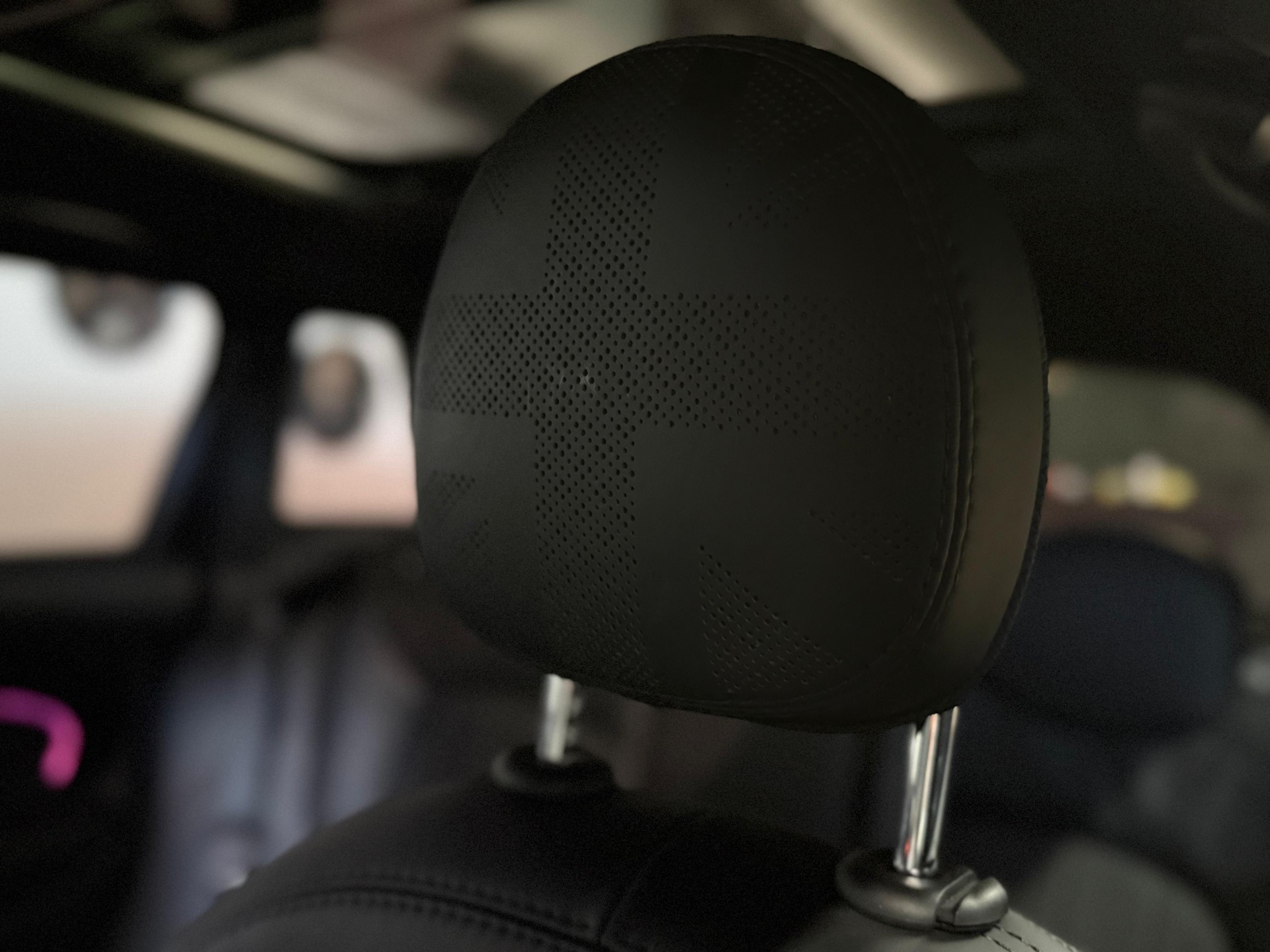 MINI Cooper S Trafalgar Edition Steptronic DKG / All Black / Top-Aausstattung-image-15
