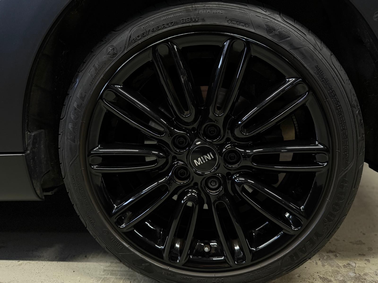 MINI Cooper S Trafalgar Edition Steptronic DKG / All Black / Top-Aausstattung-image-5