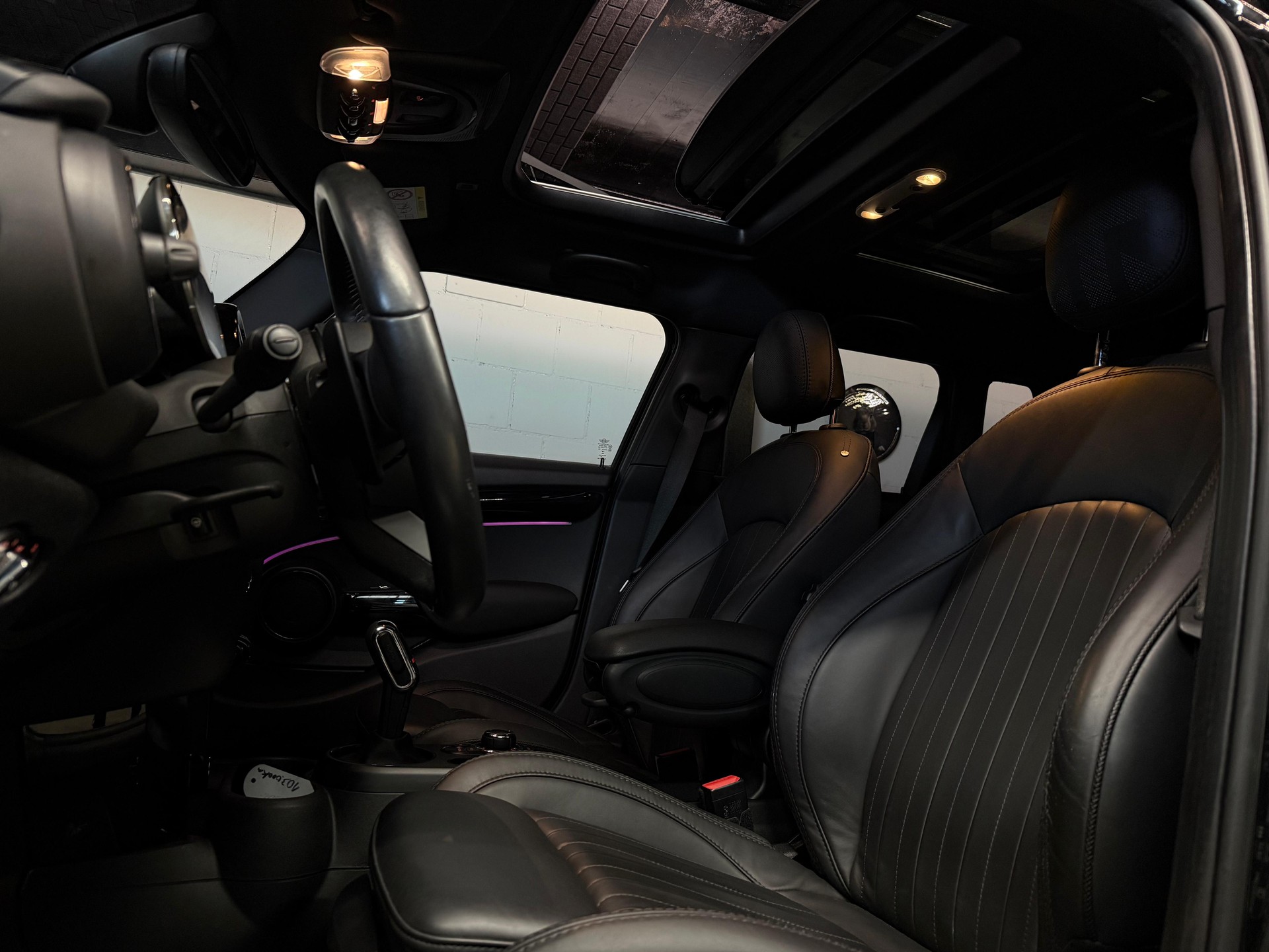 MINI Cooper S Trafalgar Edition Steptronic DKG / All Black / Top-Aausstattung-image-12